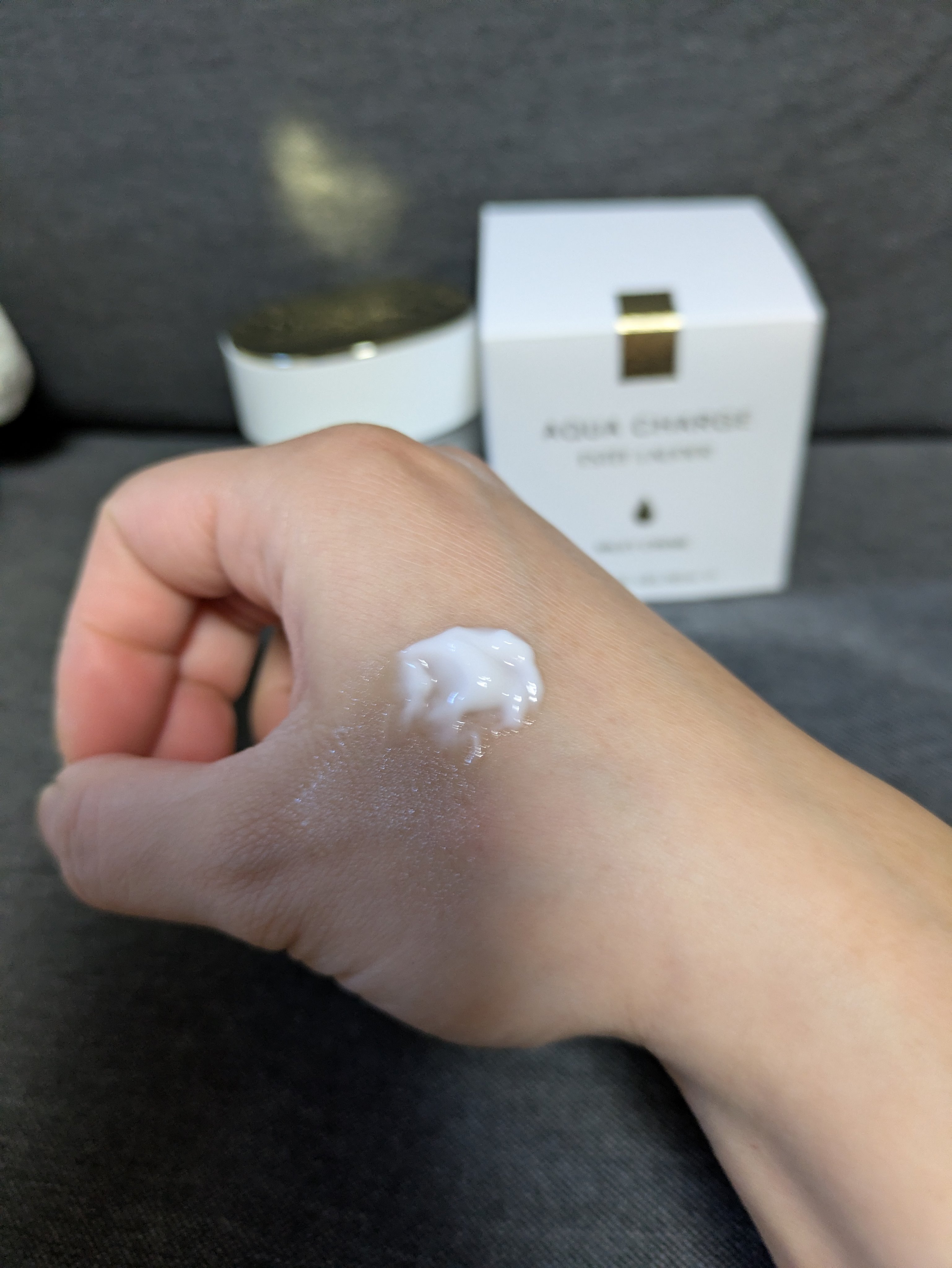 アクア チャージ 薬用 ミルキー クリーム/ESTEE LAUDER/フェイスクリームを使ったクチコミ（2枚目）