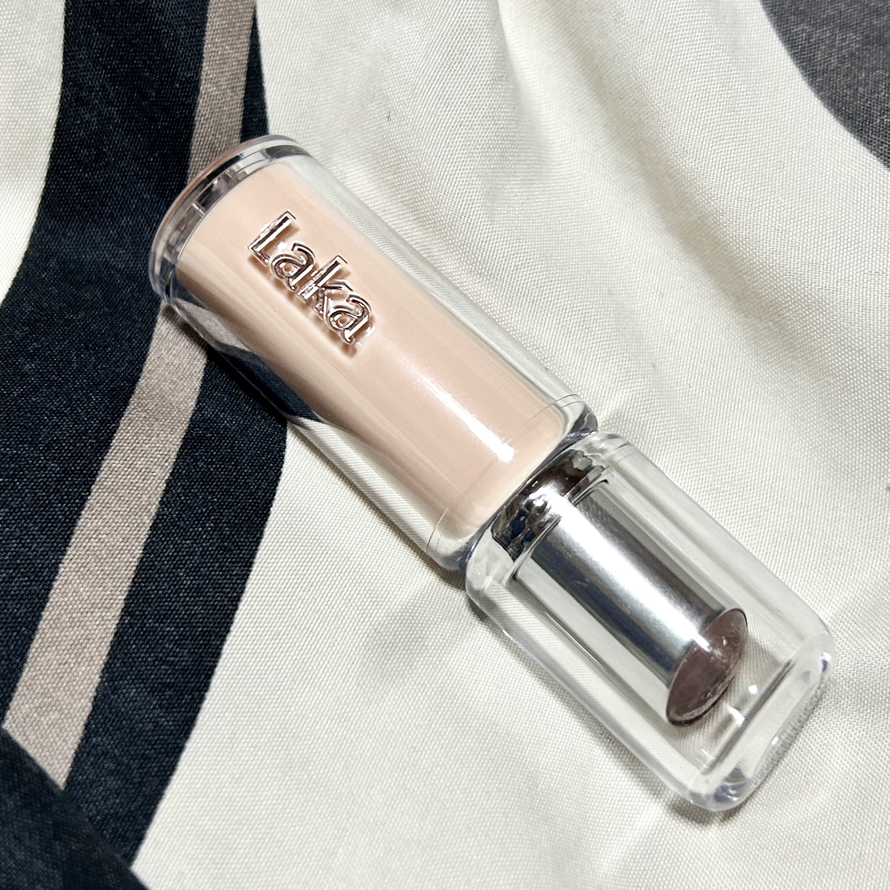 ボンディンググロウリップスティック/Laka/口紅を使ったクチコミ（1枚目）