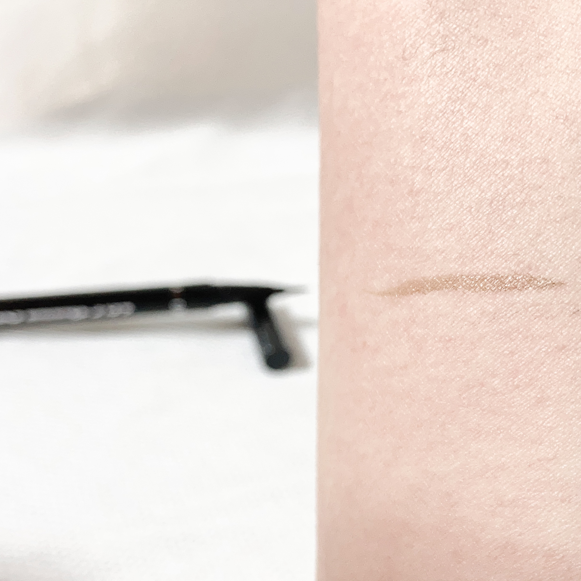 セルフタンニング アイブロウ/PEACH JOHN/リキッドアイブロウを使ったクチコミ（3枚目）