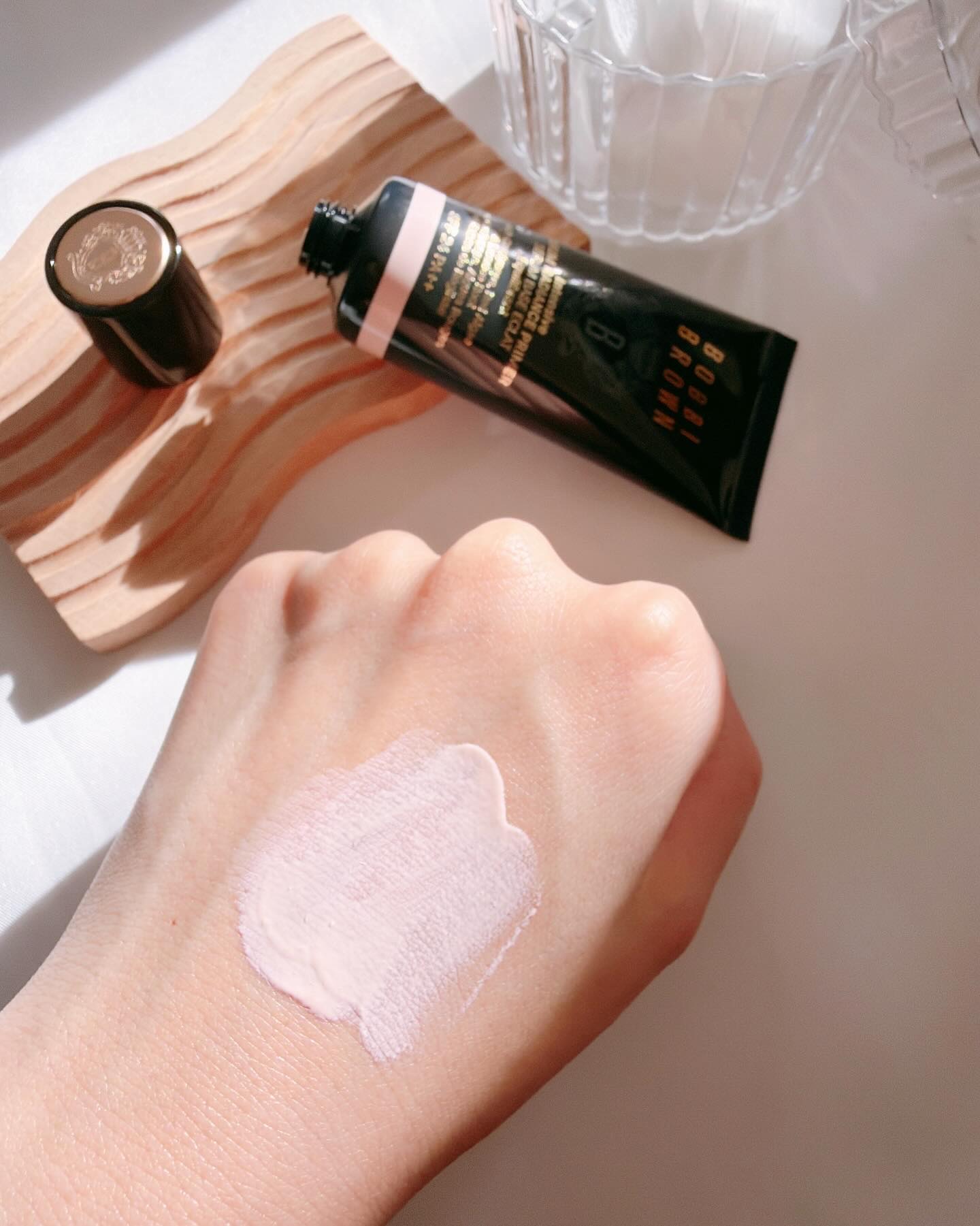 インテンシブ セラム ラディアンス プライマー/BOBBI BROWN/化粧下地を使ったクチコミ（3枚目）