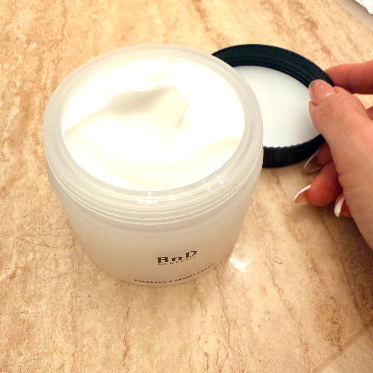 BnDアンダーアームクリーム(ボディクリーム)/BnD/デリケートゾーンケアを使ったクチコミ(2枚目)