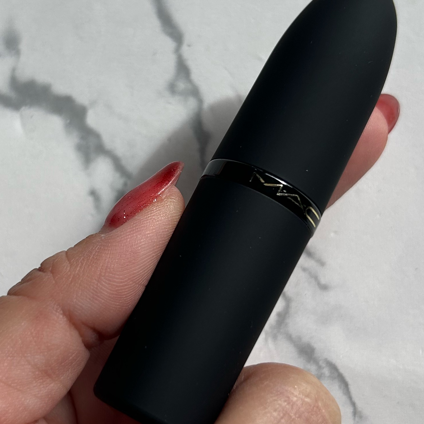 パウダー キス ヘイジー マット リップスティック テイケン/M・A・C/口紅を使ったクチコミ（2枚目）