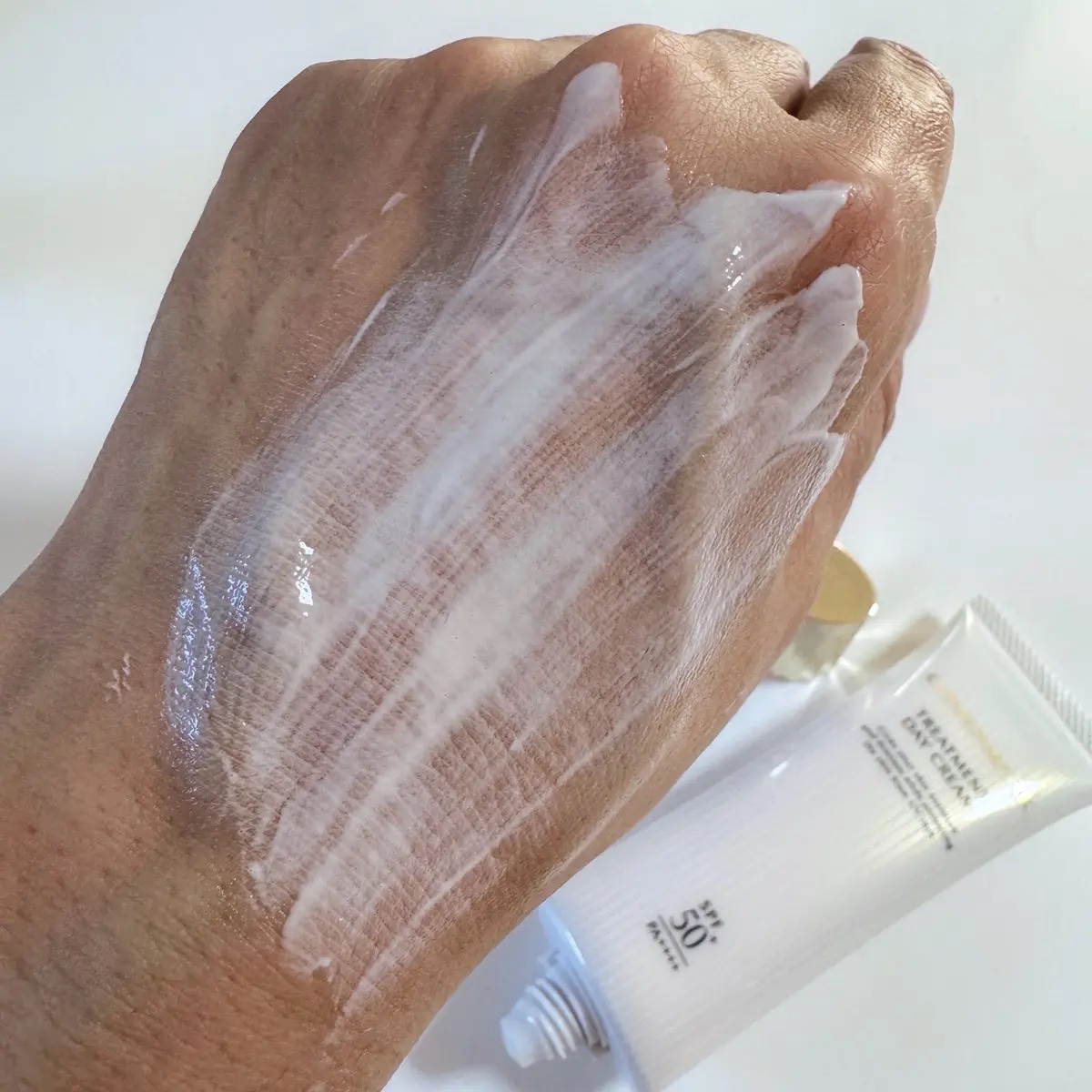 トリートメント デイ クリーム/COVERMARK/日焼け止めクリームを使ったクチコミ（3枚目）