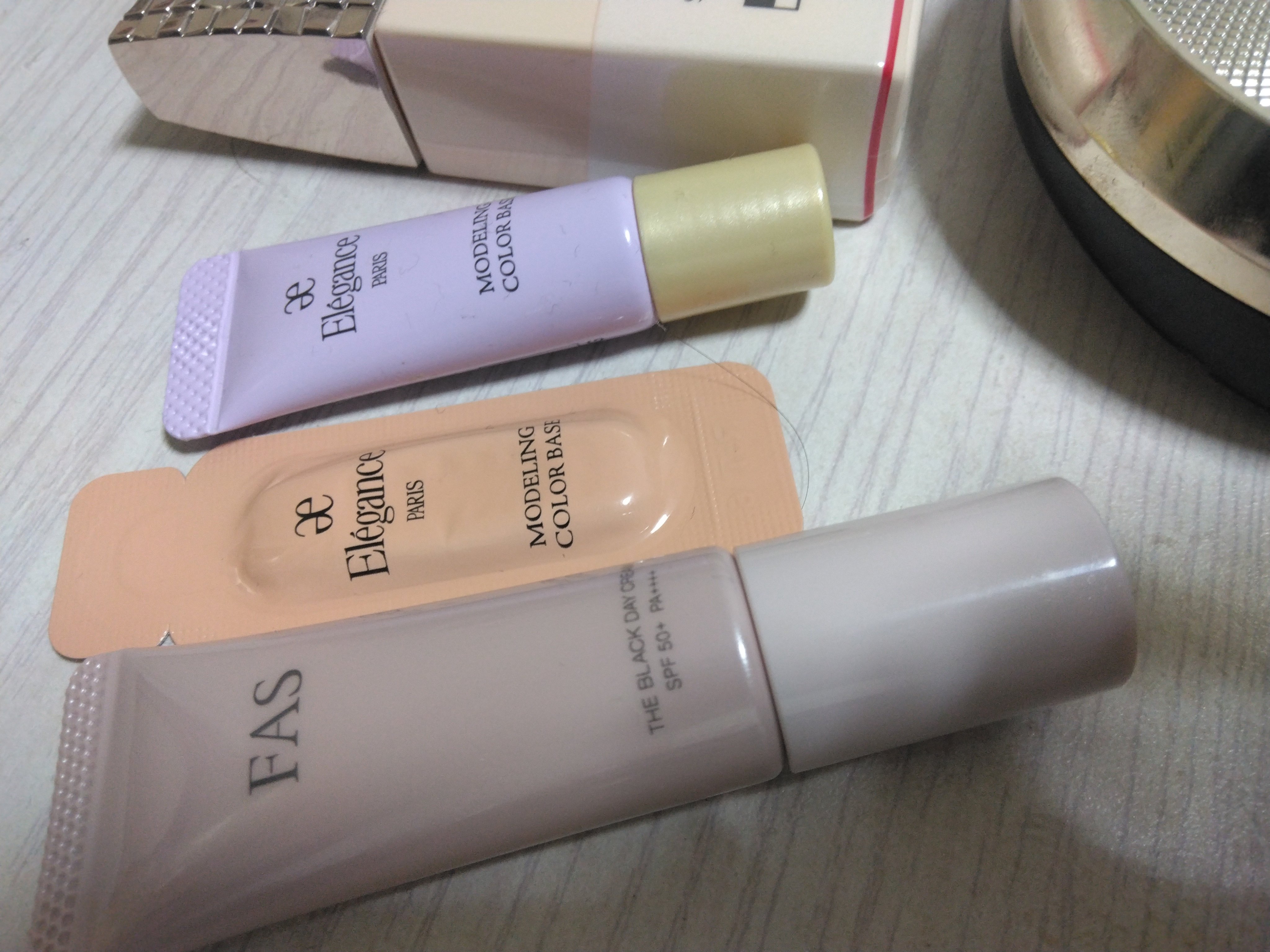 エクシア セレスティアル ヴェール/ALBION/プレストパウダーを使ったクチコミ（2枚目）