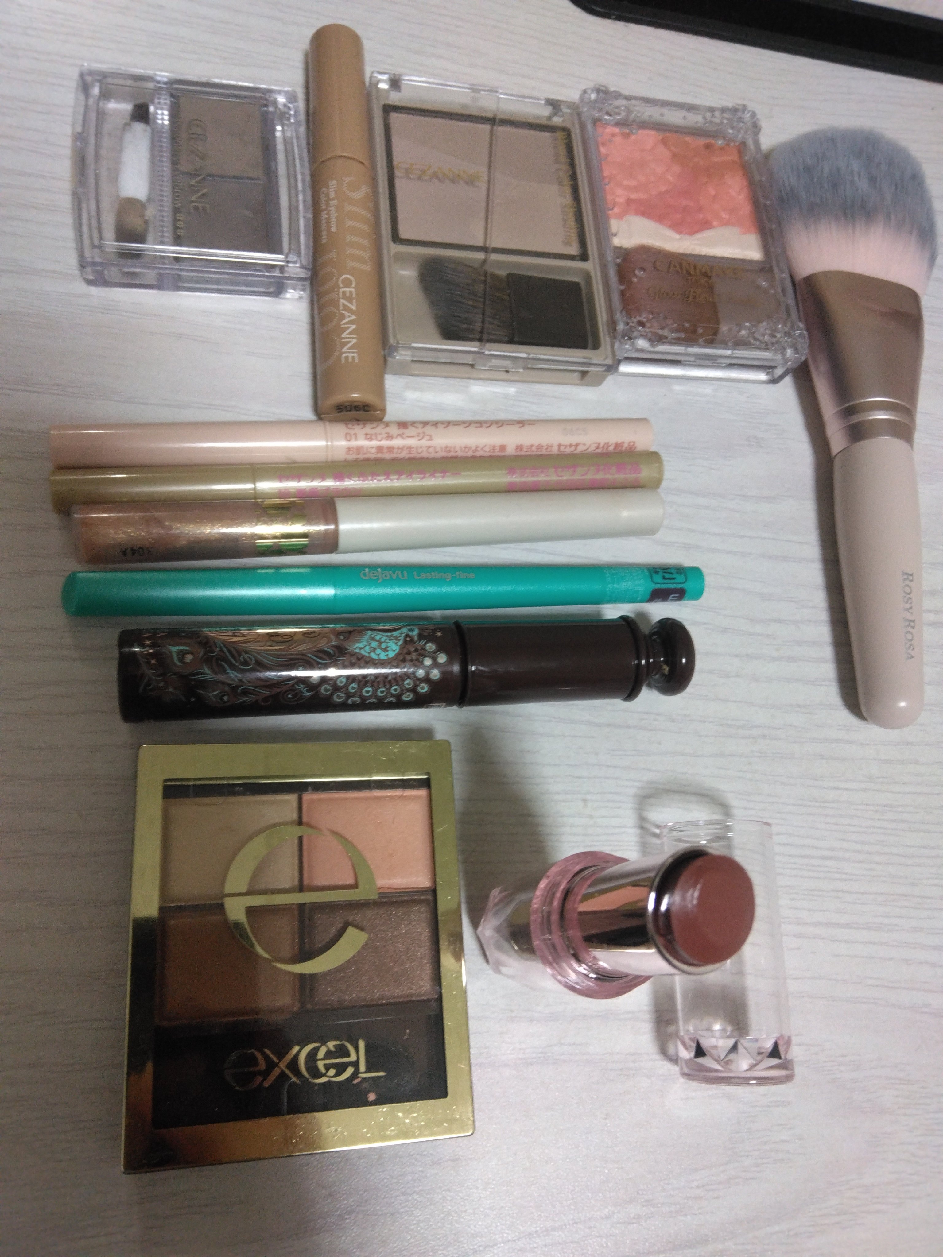 ブレンドカラーシェーディング/CEZANNE/シェーディングを使ったクチコミ（1枚目）