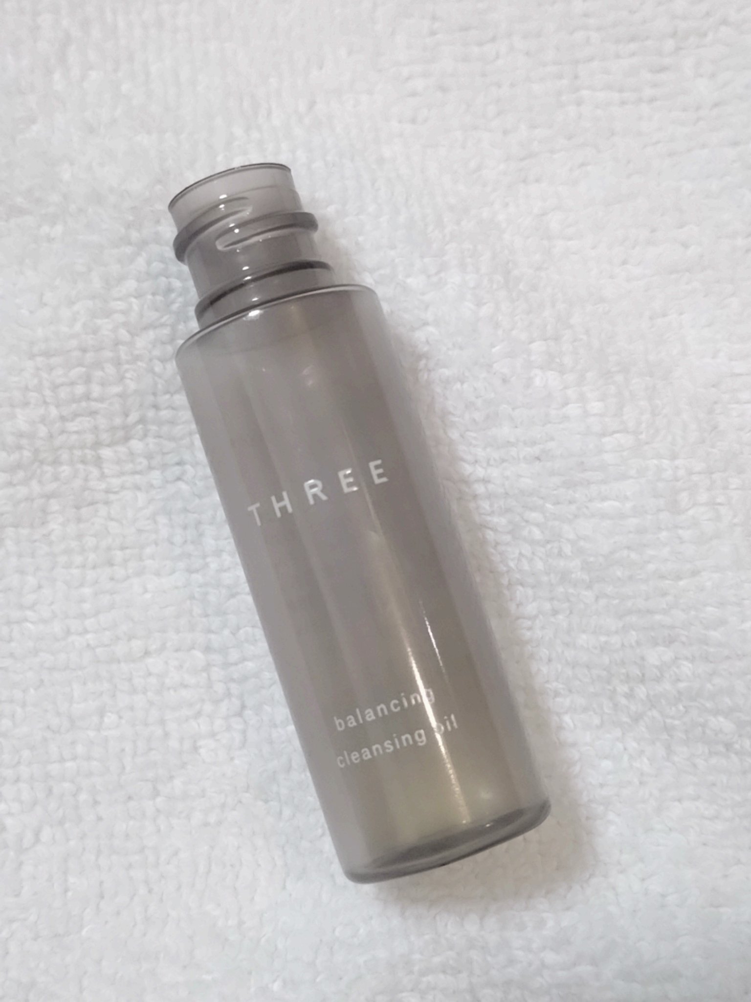 THREE　バランシング クレンジング オイル N
#提供

#使い切り報告

香りに癒されながらクレンジングできて
使い心地も良かったのでリピート予定🙋‍♀✨