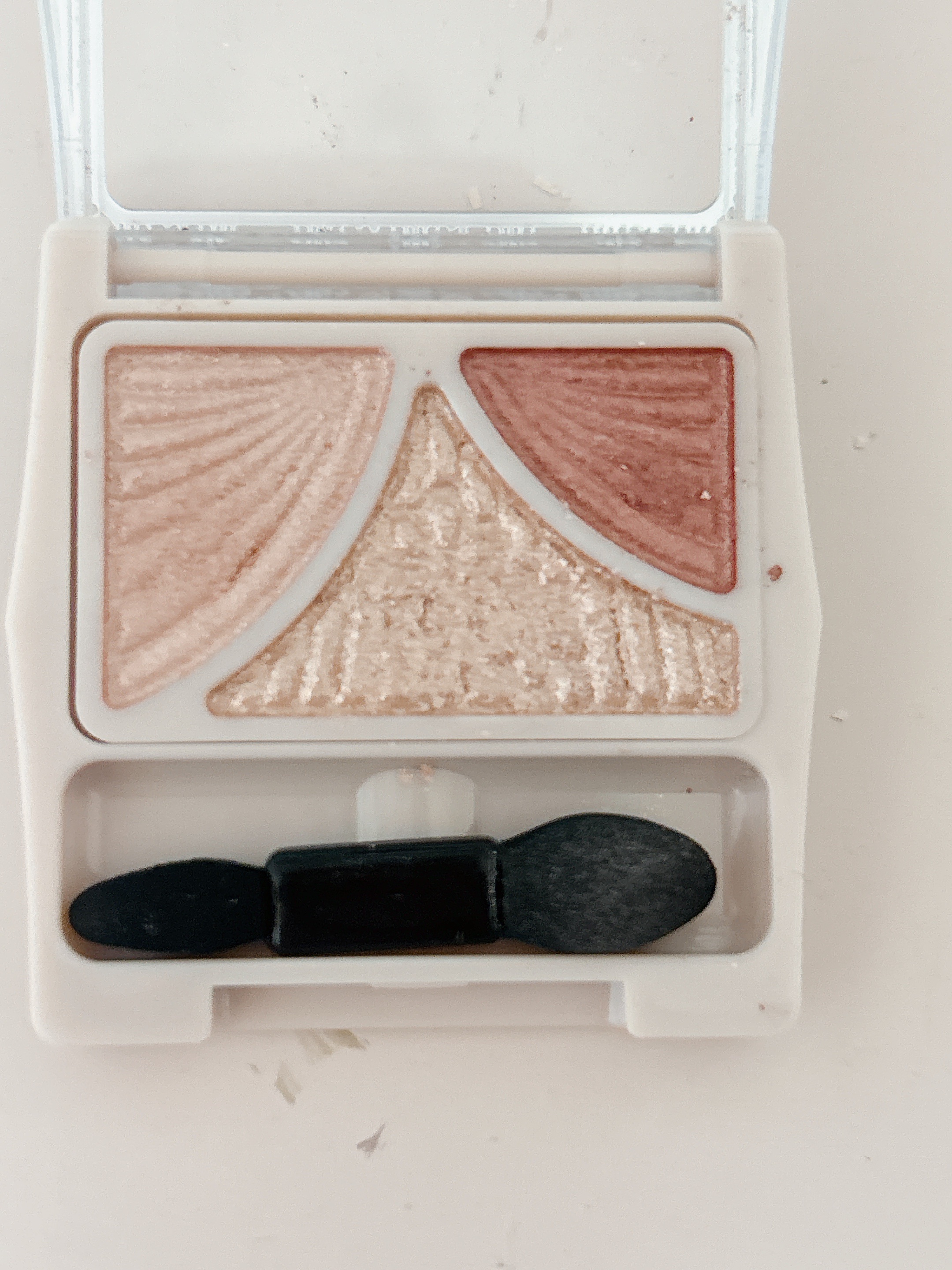 ジューシーピュアアイズ/キャンメイク/アイシャドウパレットを使ったクチコミ（2枚目）