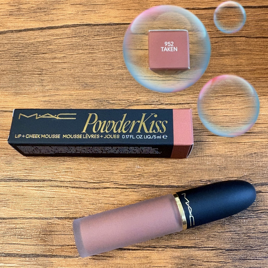 パウダー キス リップ + チーク ムース/M・A・C/口紅を使ったクチコミ（1枚目）