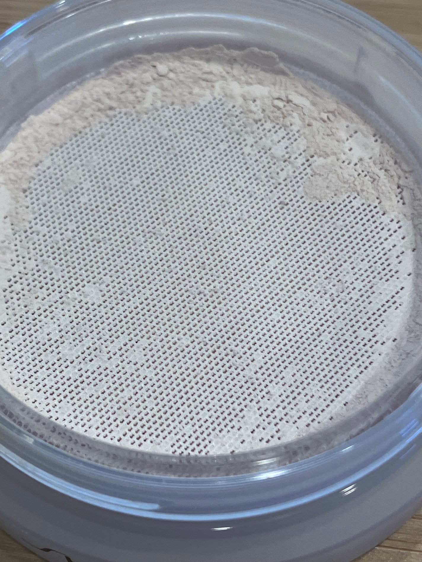 SHISEIDO エッセンス スキンセッティング パウダー/SHISEIDO/ルースパウダーを使ったクチコミ(2枚目)