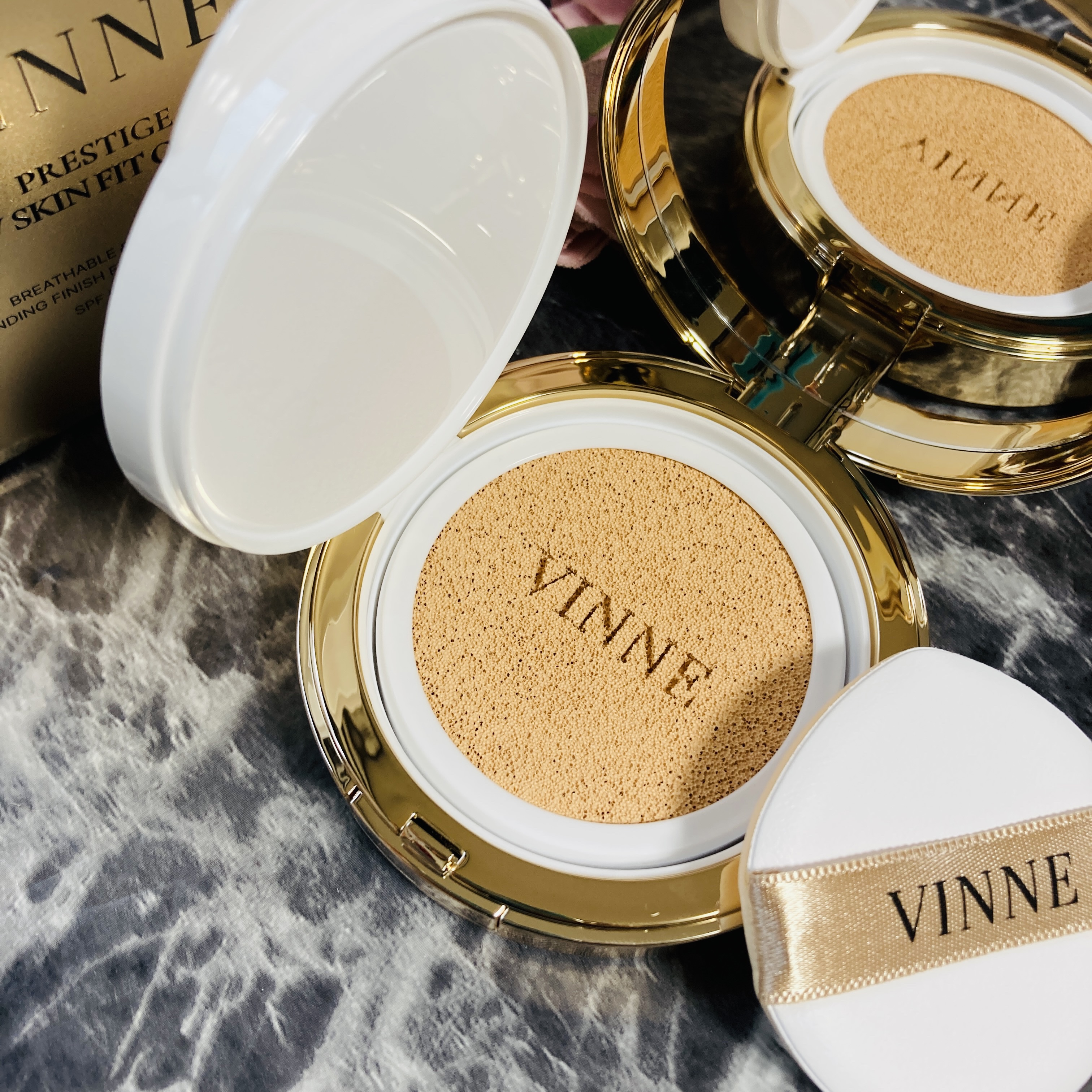 プレステージグロウスキンフィットクッション/VINNE /クッションファンデーションを使ったクチコミ（2枚目）