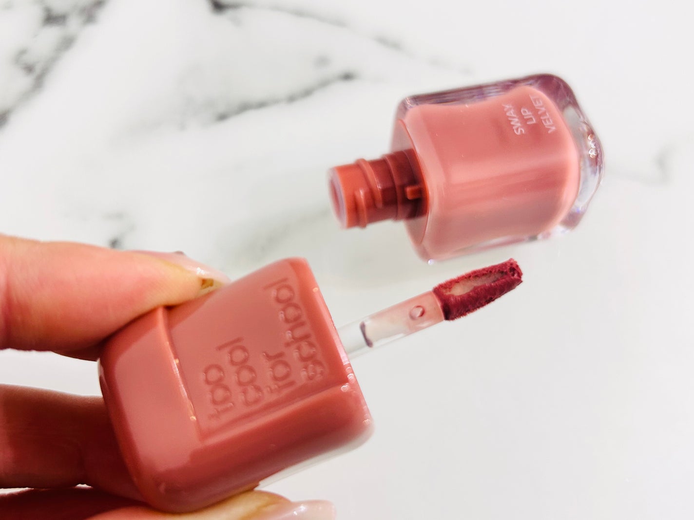 スウェイリップベルベット/too cool for school/リップティントを使ったクチコミ(4枚目)