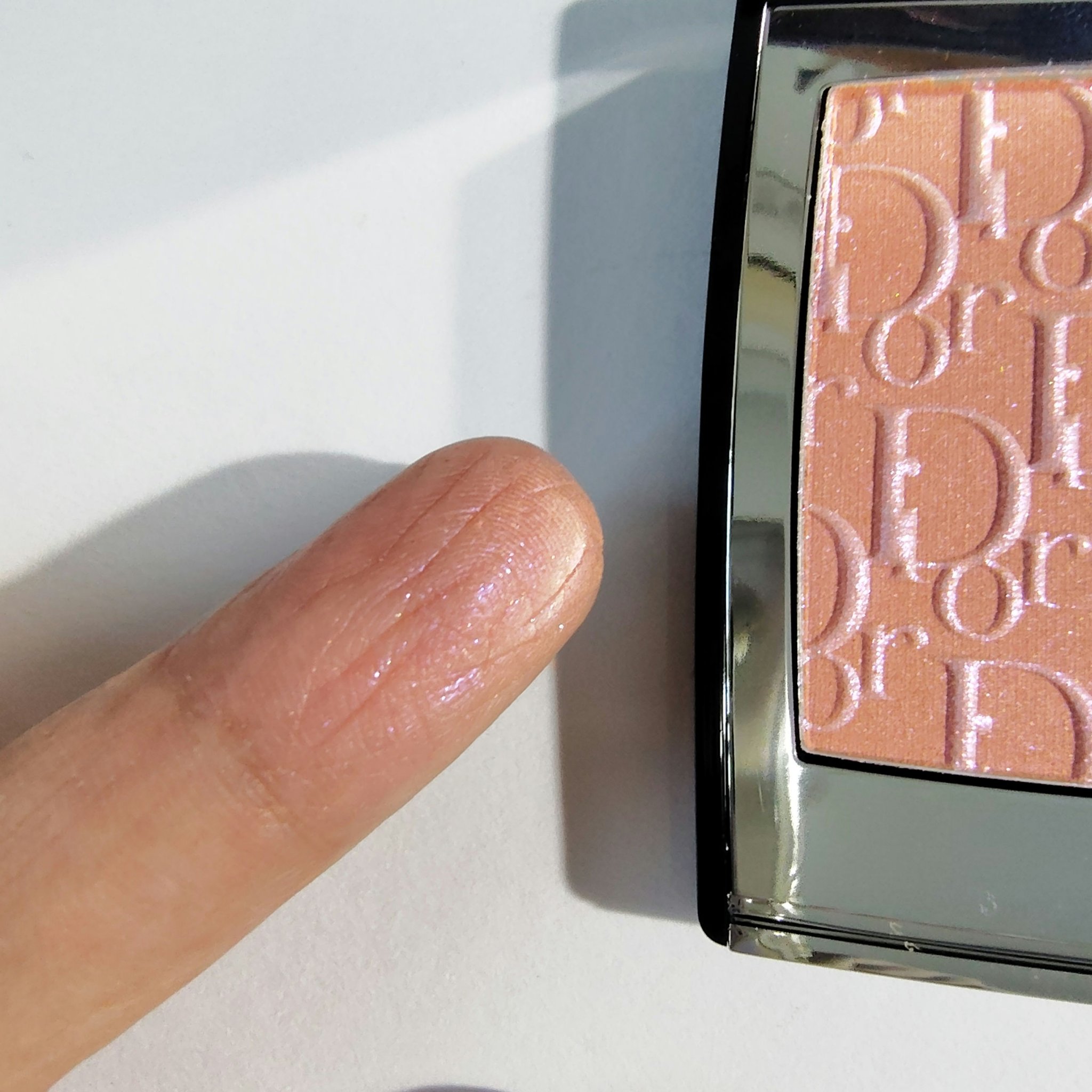 ディオールスキン ルージュ ブラッシュ/Dior/パウダーチークを使ったクチコミ（3枚目）