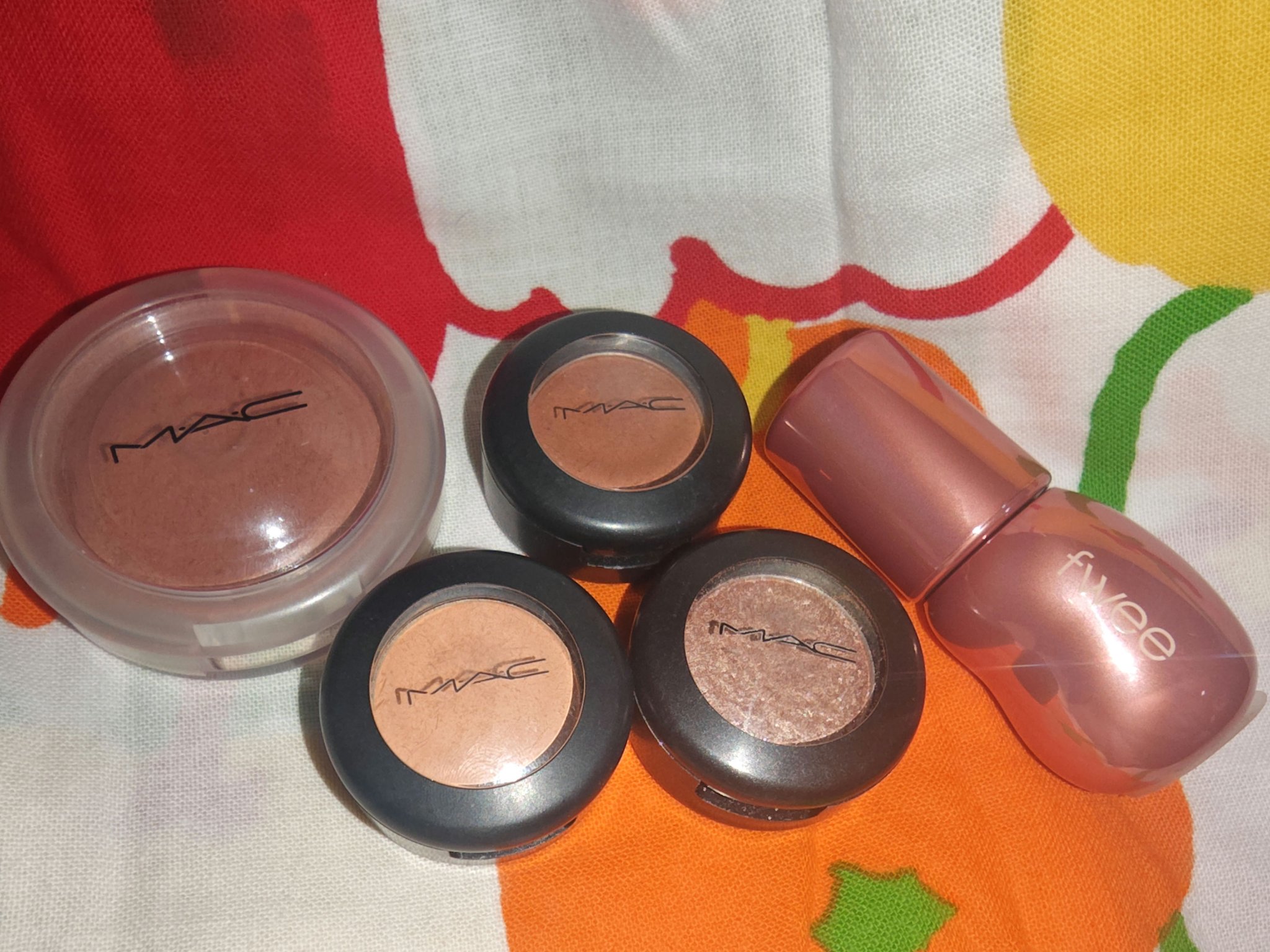 フィー 3Dボリューミンググロス/fwee/リップグロスを使ったクチコミ（1枚目）