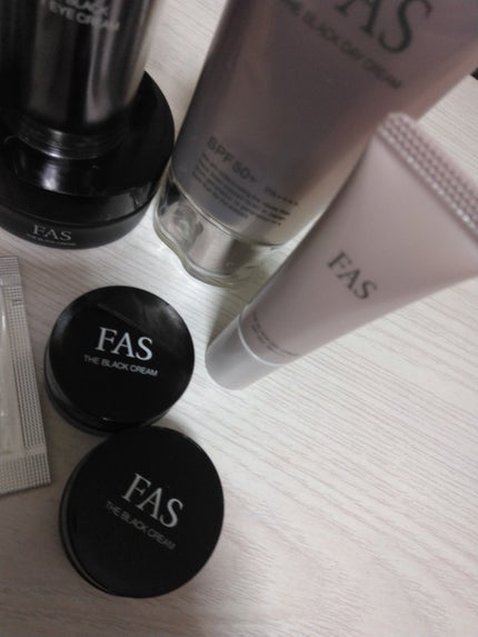 FAS ザ ブラック リフト アイクリーム/FAS/アイケア・アイクリームを使ったクチコミ(3枚目)