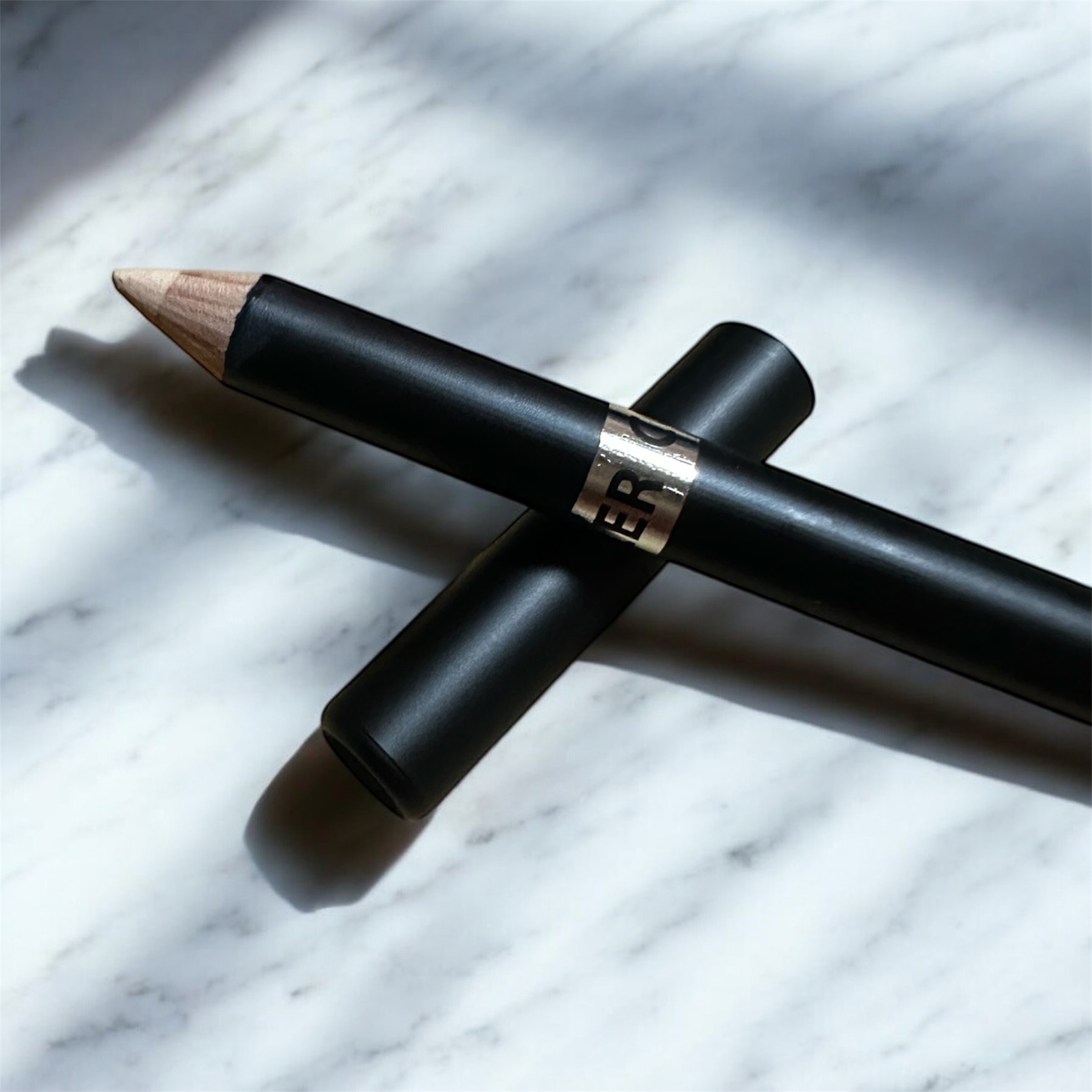 カバーパーフェクション コンシーラー ペンシル/the SAEM/ペンシルコンシーラーを使ったクチコミ（2枚目）