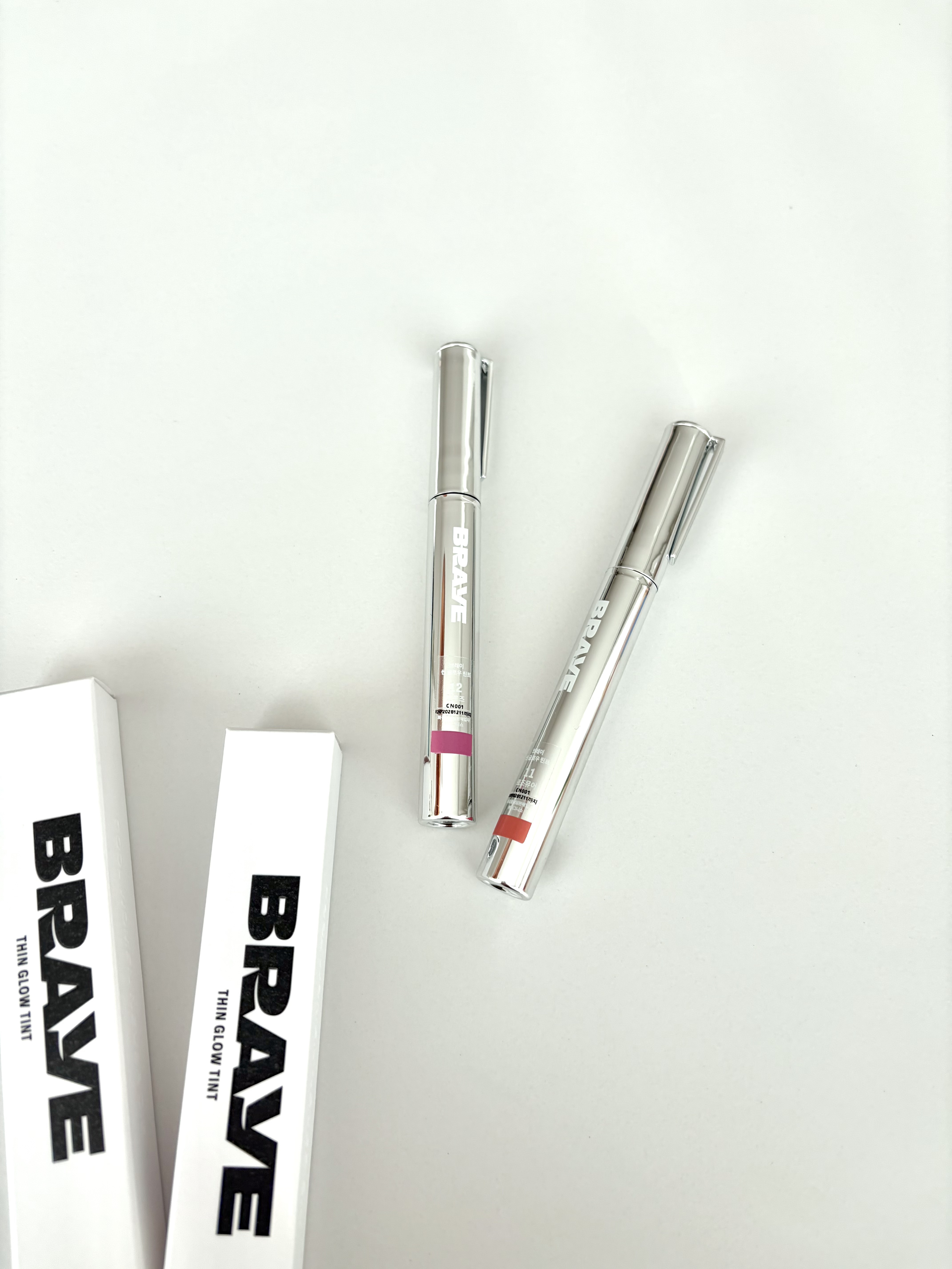 SNSで話題の“飲み会リップ”。
シングロウティントから、
新カラーがイエベ・ブルベ向け
全2色で登場！

気分で使い分けられるのも嬉しい🤍
カラー、どっちも可愛い✨

色味もツヤも長時間キープして、
落ちても血色感がきれいでした💄✨#