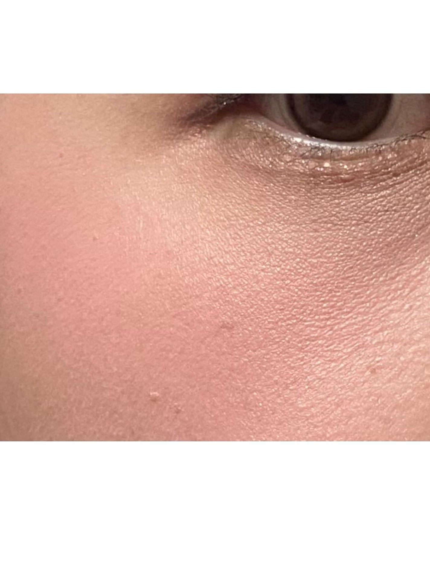 nayu nayu on LIPS 「#メイクポーチ見せて#プチプラコスメ#韓国コスメ#ブルベ冬#チ..」(3枚目)