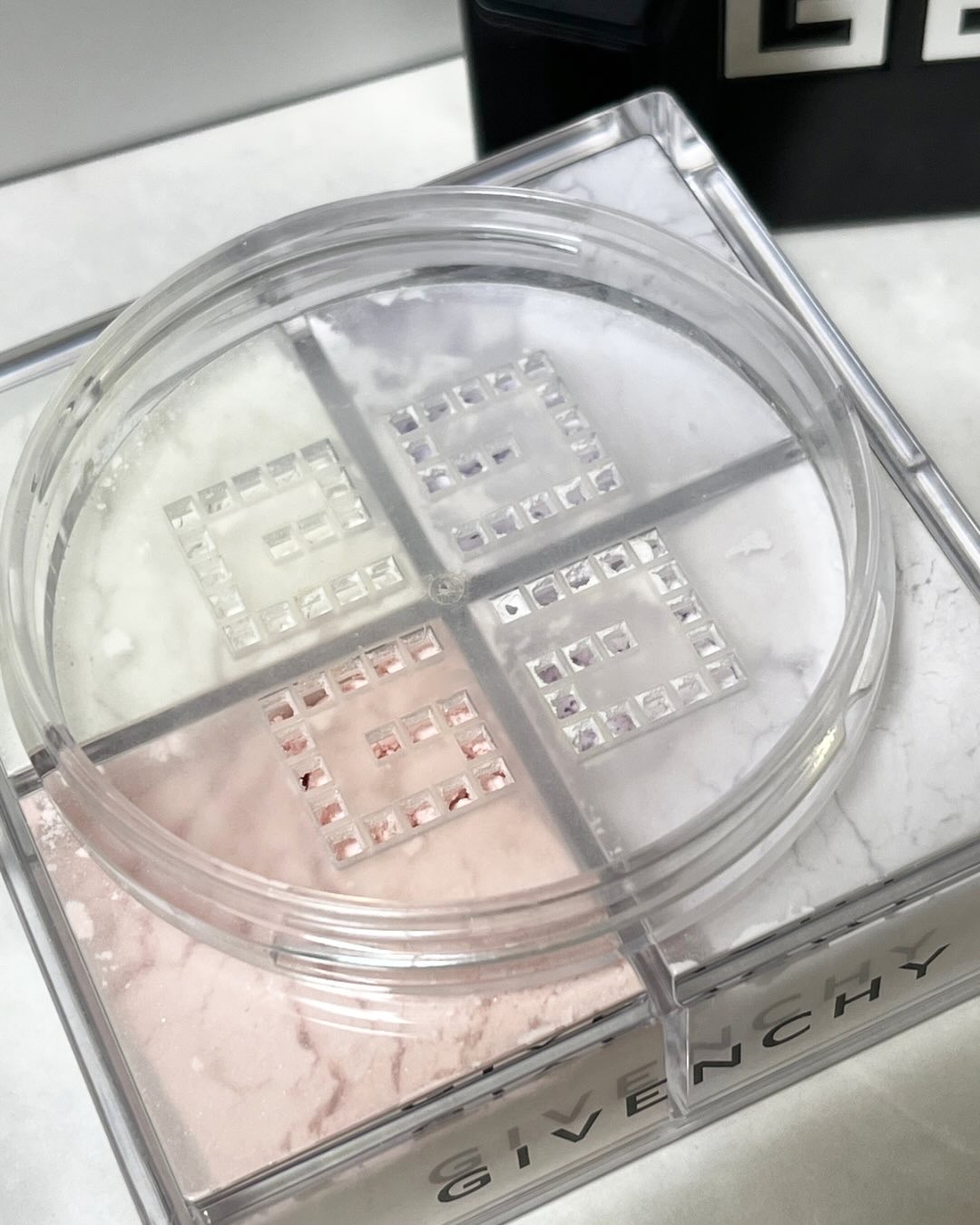 プリズム・リーブル/GIVENCHY/ルースパウダーを使ったクチコミ（1枚目）