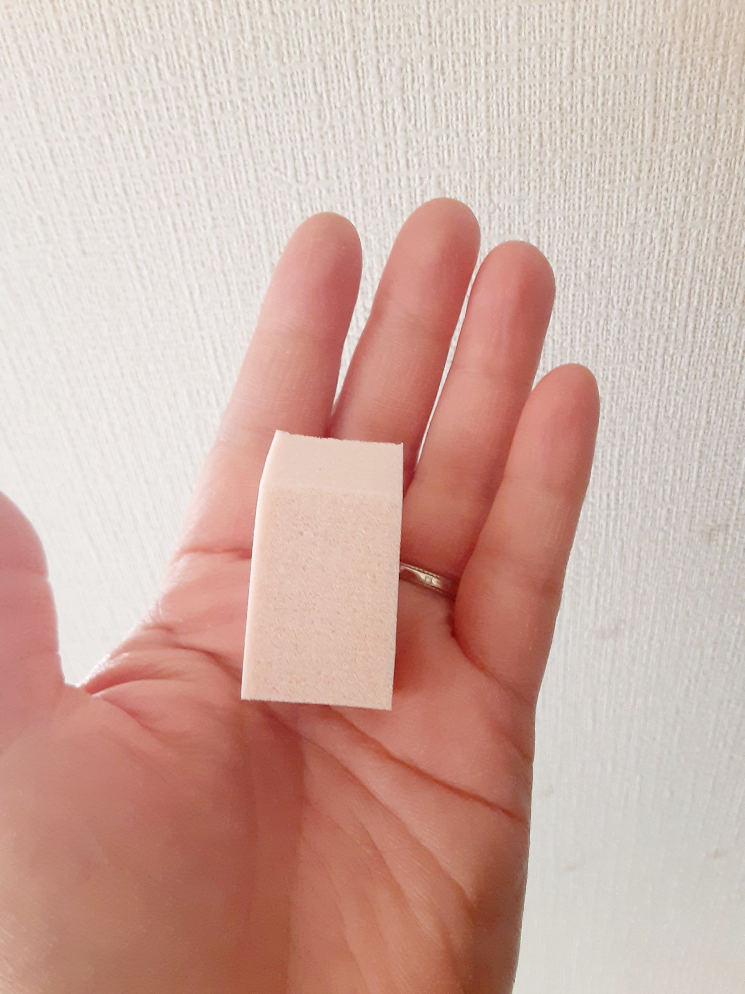 バリュースポンジN ハウス型タイプS 30P/ロージーローザ/パフ・スポンジを使ったクチコミ（3枚目）