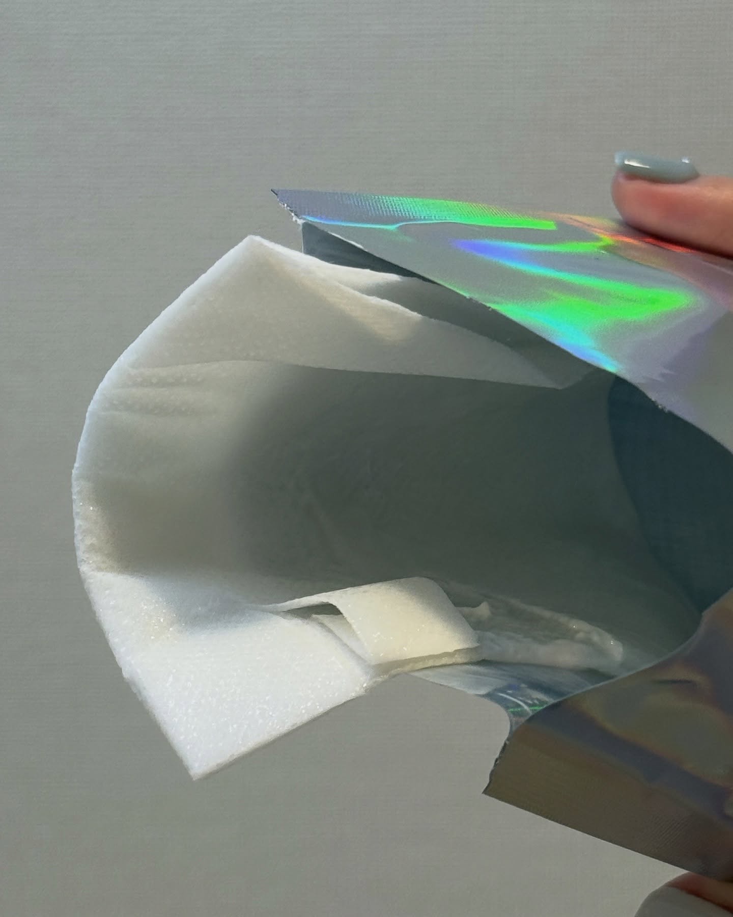 FEMMUE ドリームグロウマスク RR(透明感・キメ)のクチコミ「￤密着シートで、透き通るようなキメ肌￤

FEMMUE（ファミュ）@femmue_japan
.....」（2枚目）