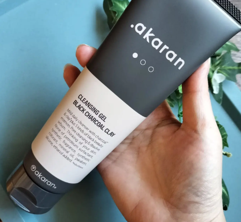 ブラックジェルクレンジング/.akaran/クレンジングジェルを使ったクチコミ（2枚目）