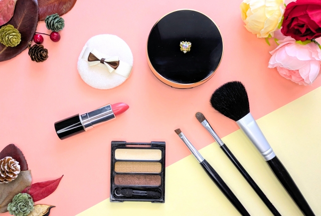メイクアップアイテム
