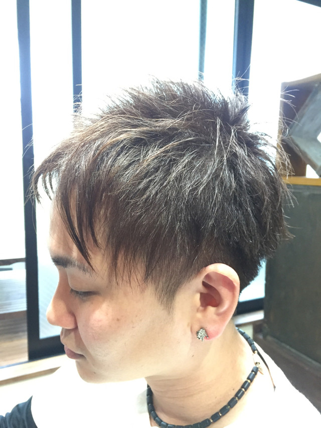 ショートの爽やかなメンズスタイル