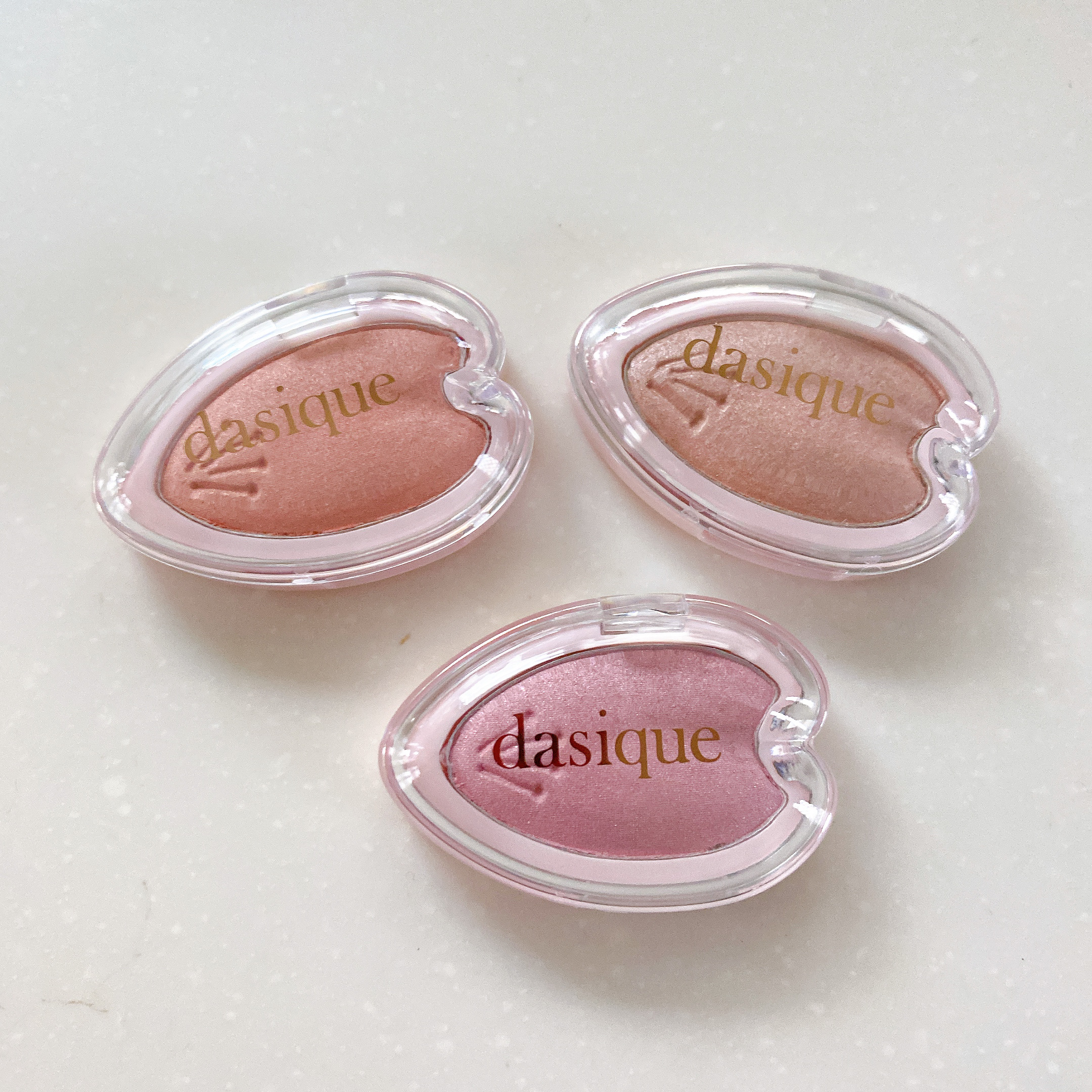 ブルーミングシングルシャドウ 07 ミスティックブロッサム/dasique/単色アイシャドウを使ったクチコミ（1枚目）