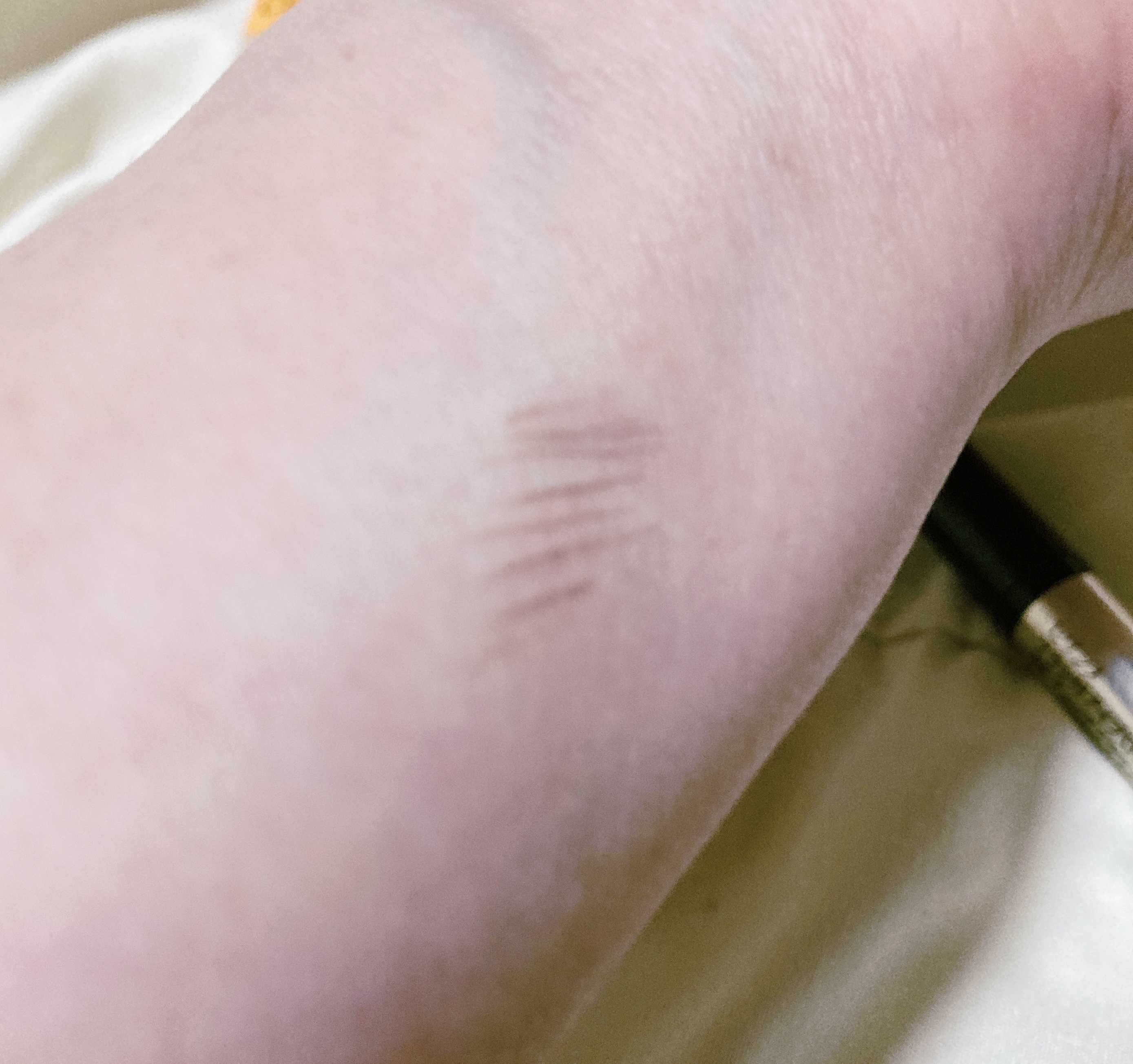 ブラシ付きアイブロウ繰り出し/CEZANNE/アイブロウペンシルを使ったクチコミ（3枚目）