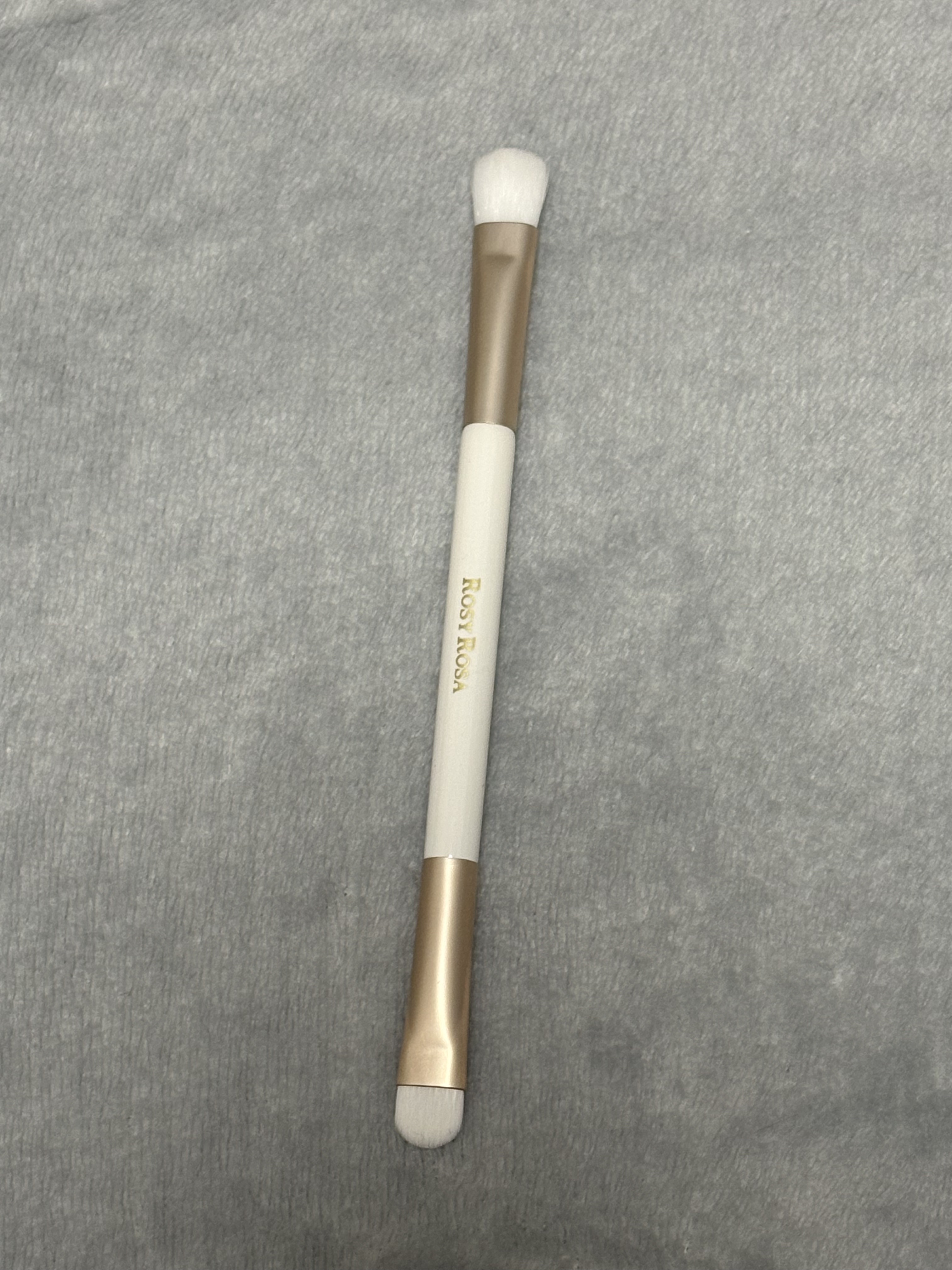 アイシャドウブレンディングブラシ/ロージーローザ/メイクブラシを使ったクチコミ（1枚目）