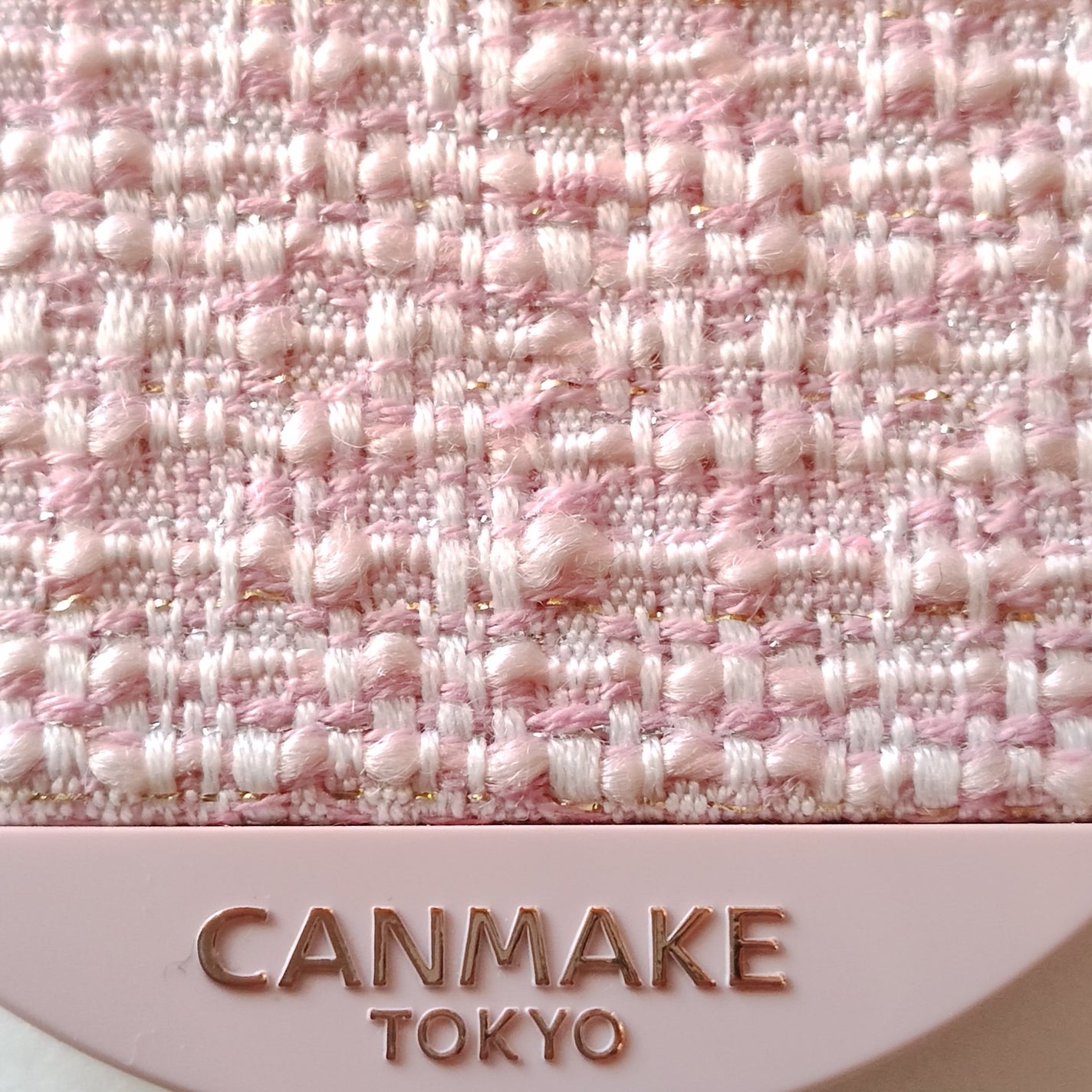 イルミネイティングフィニッシュパウダー ~Abloom~/キャンメイク/プレストパウダーを使ったクチコミ(2枚目)