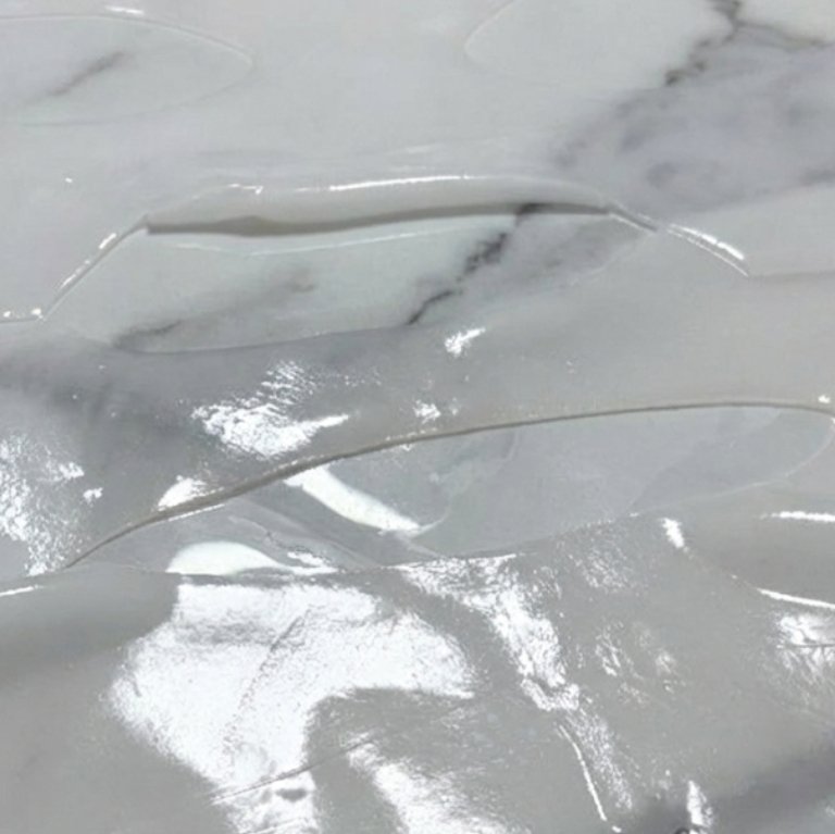 レッドコラーゲンハイドロゲルマスク/avajar/シートマスク・パックを使ったクチコミ（2枚目）