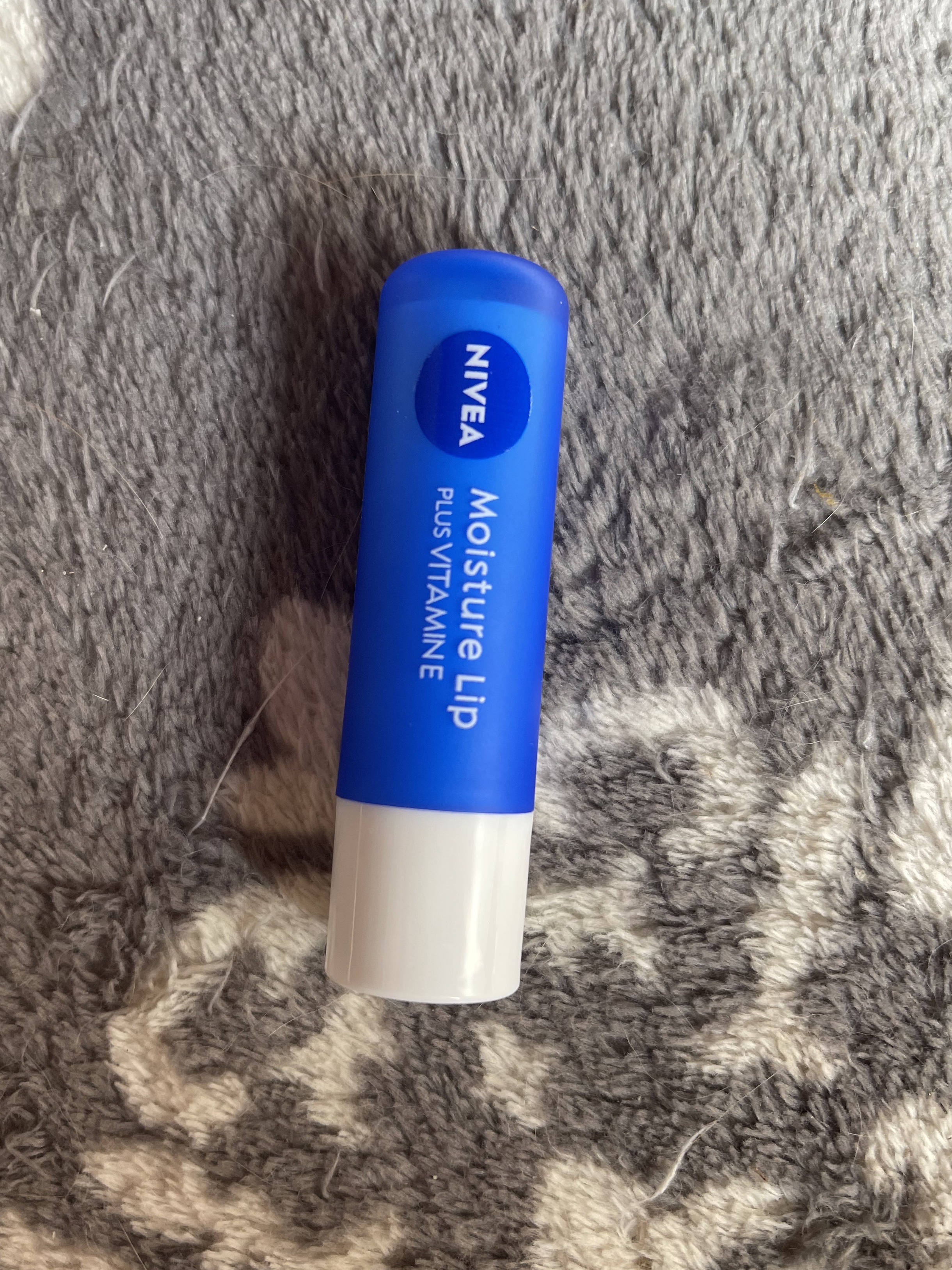 ニベア モイスチャーリップ ビタミンEを購入したのでレビューします！


⭐️ニベア

⭐️モイスチャーリップ ビタミンE

⭐️¥440


【良かった点】


・しっかり保湿されて潤いが続いた


・ビタミンE配合でをしっかりケアしてく