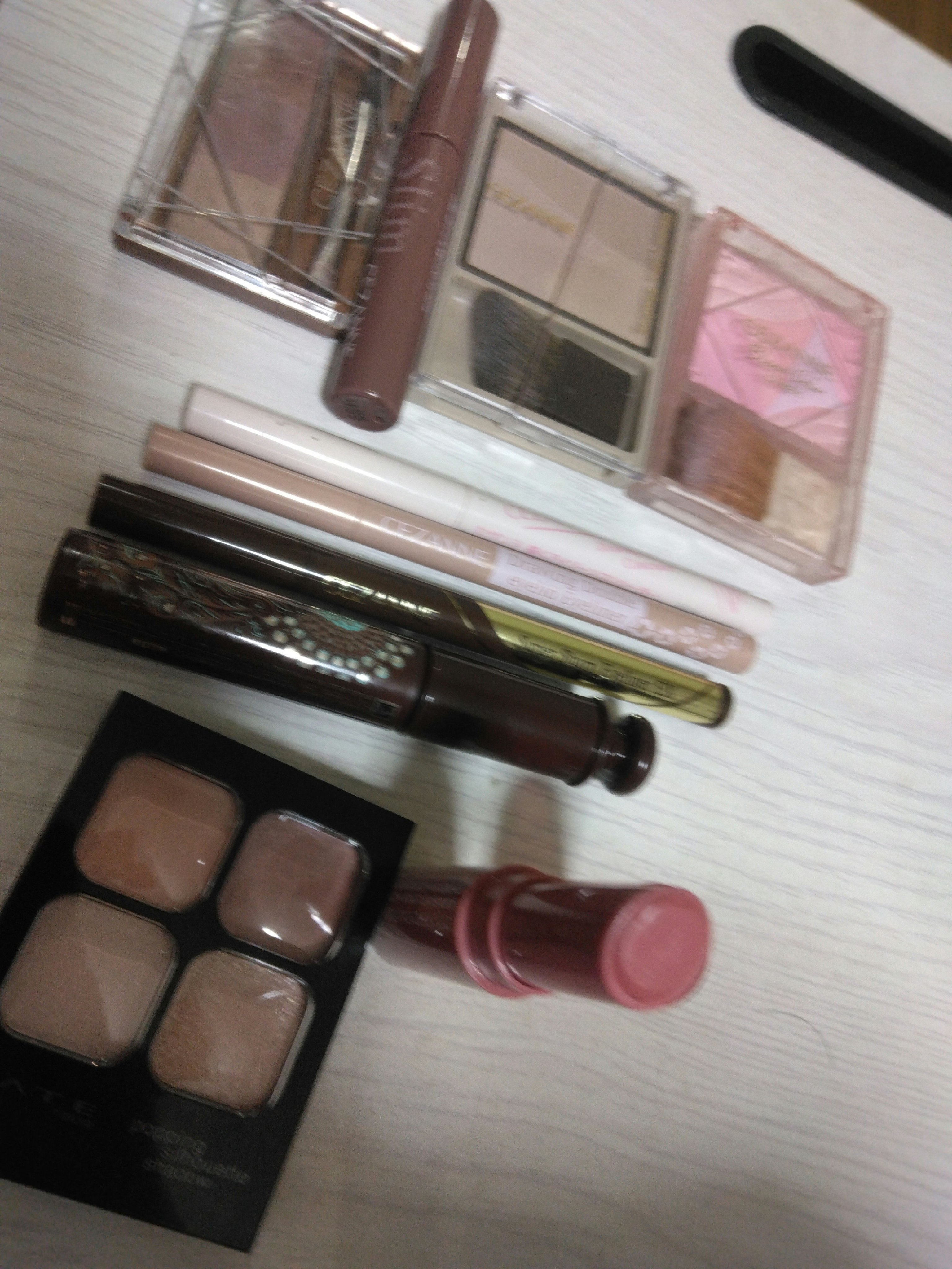 ブレンドカラーシェーディング/CEZANNE/シェーディングを使ったクチコミ（1枚目）