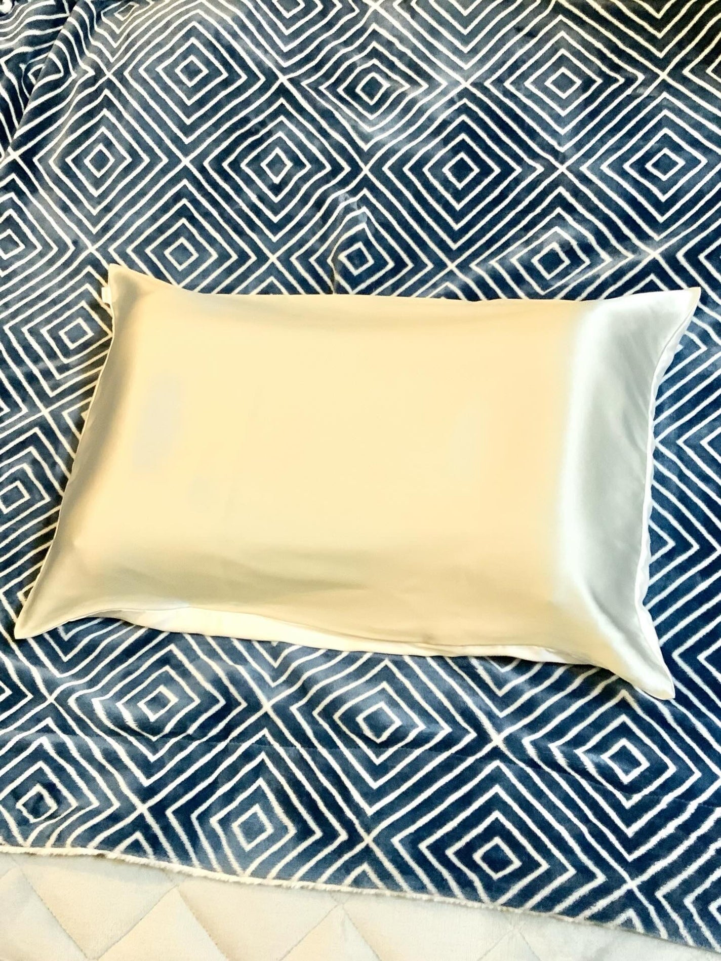 シルク枕カバー/Utukky/ヘアケアグッズを使ったクチコミ(3枚目)