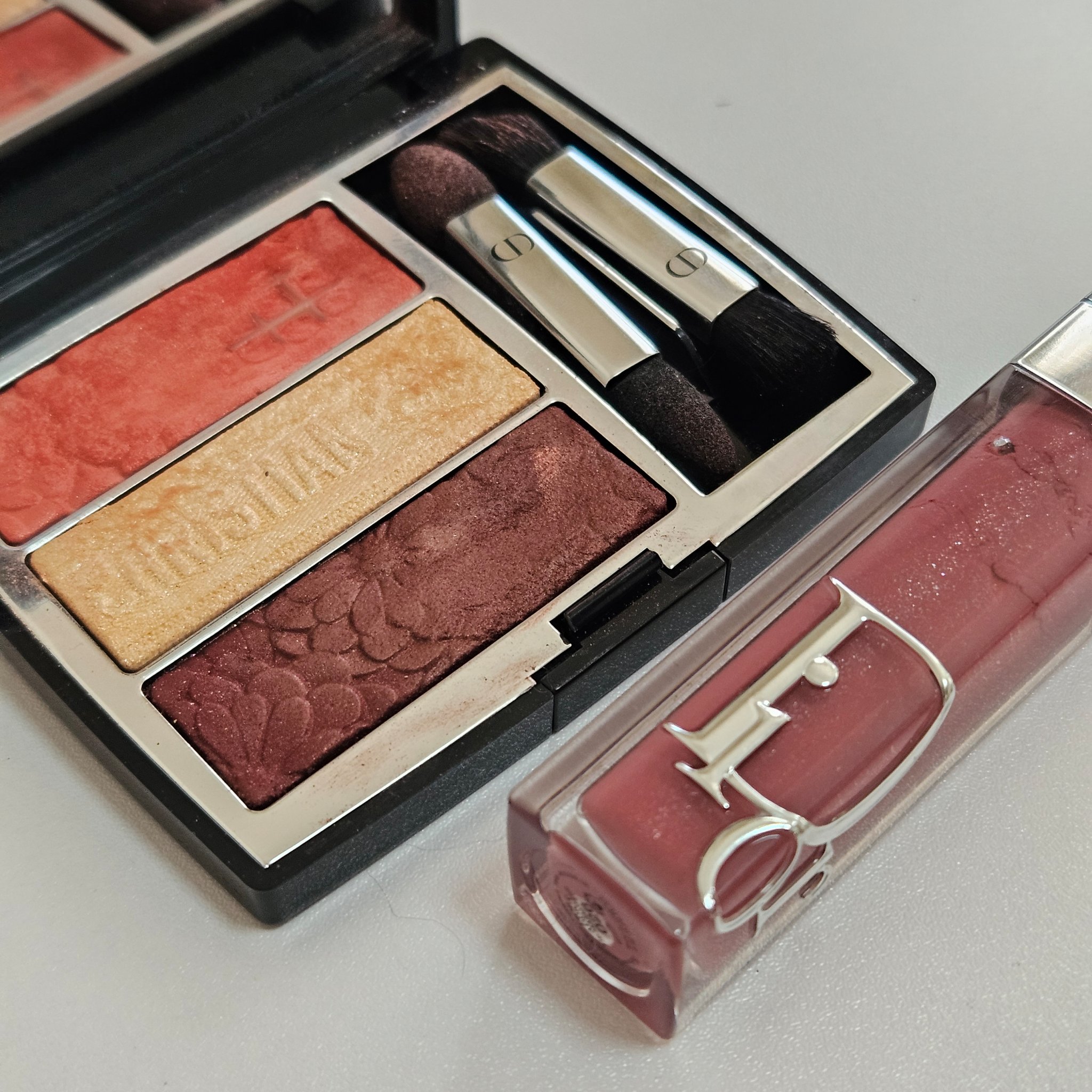 #今日のメイク

────────────

最近同じようなアイシャドウ
ばかり使っている気がする
お気に入りにDior様多すぎ感がしてる
でもどれも名品ばかりで大好きです

今日も楽しかったありがとう！

────────────

🌷