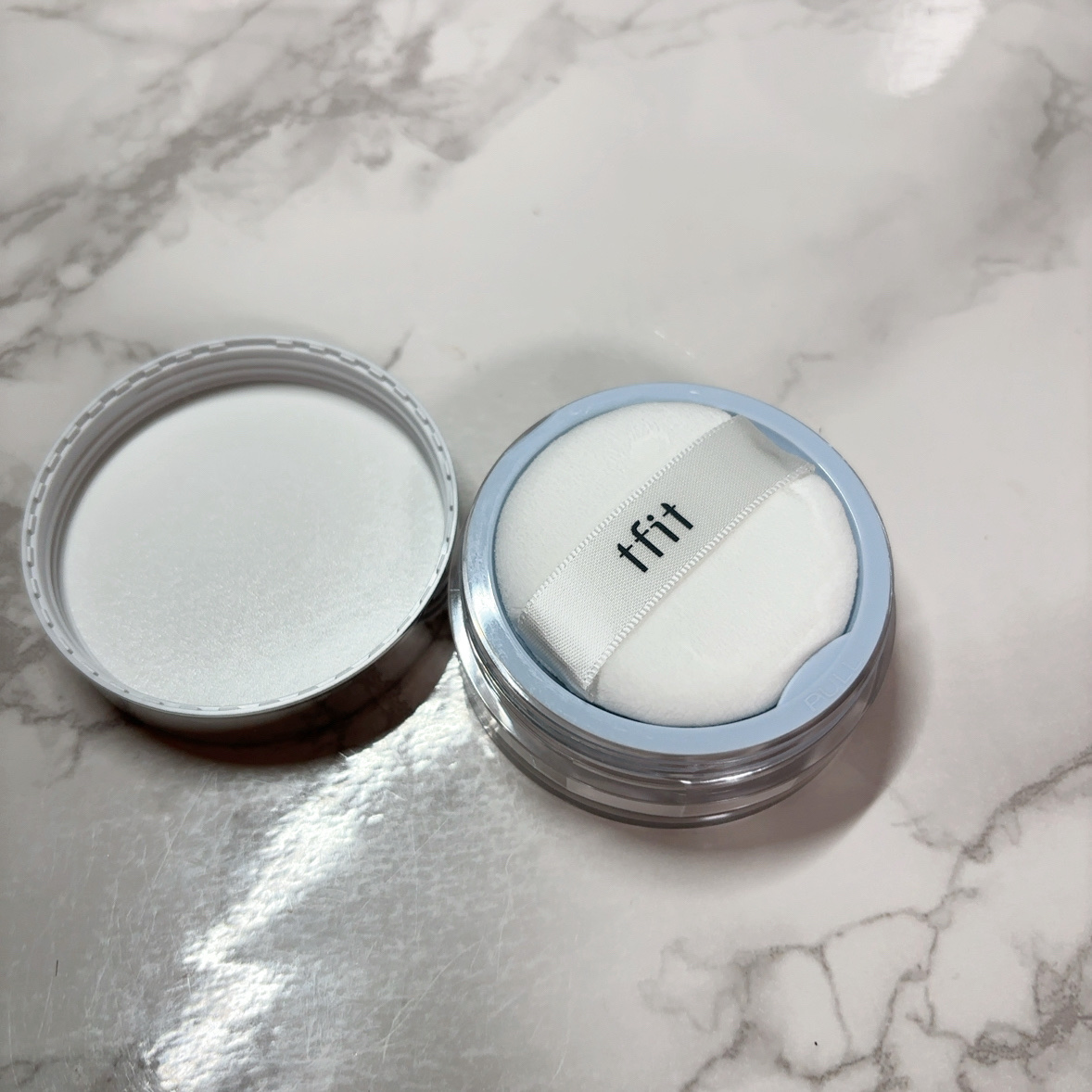 トランスルーセントセットエッセンシャルパウダー/TFIT/ルースパウダーを使ったクチコミ（3枚目）
