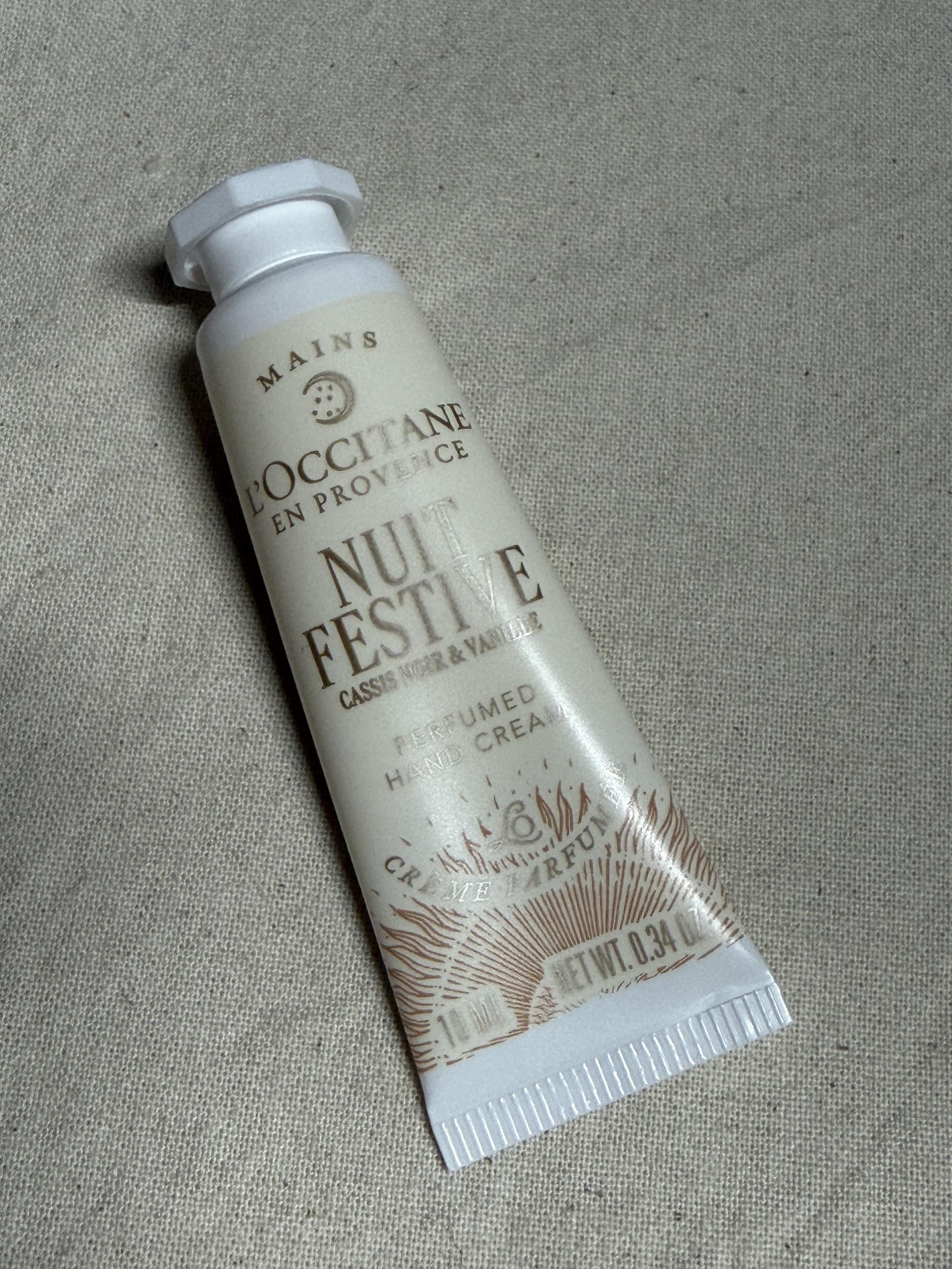 ニュイ フェスティブ パフュームド ハンドクリーム/L'OCCITANE/ハンドクリームを使ったクチコミ（2枚目）