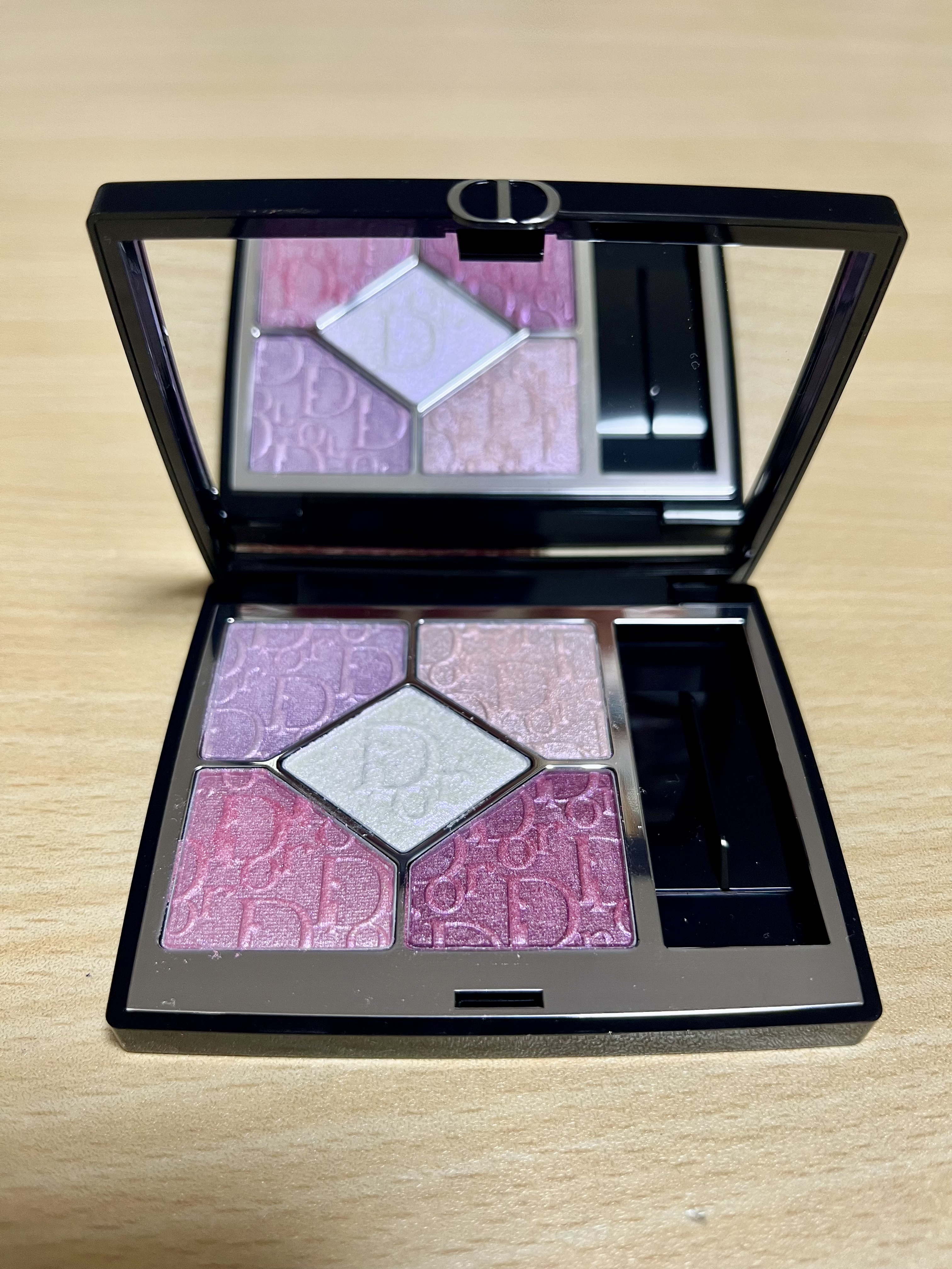 淡くて使いやすそう。

ツヤツヤで可愛い🥰