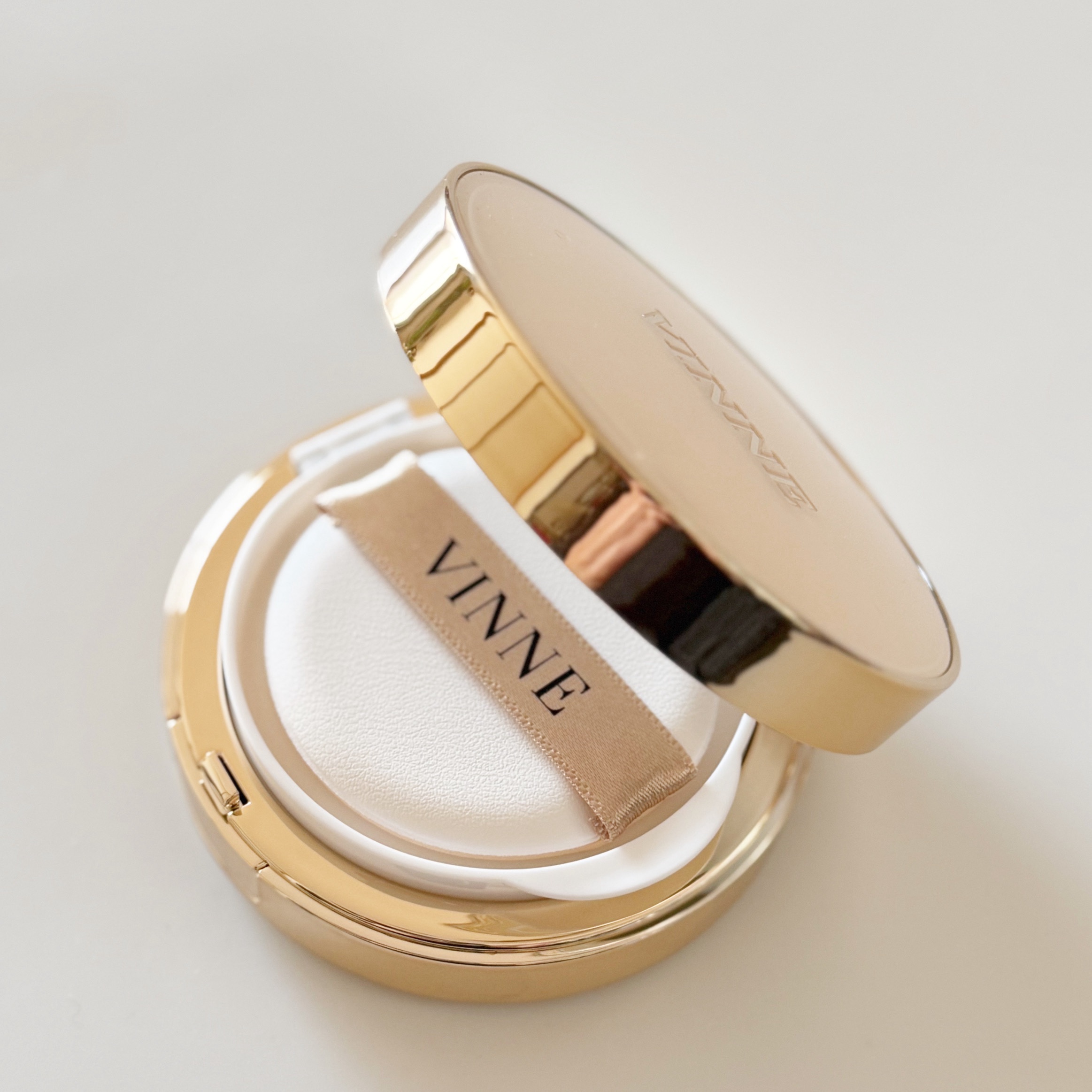 プレステージグロウスキンフィットクッション/VINNE /クッションファンデーションを使ったクチコミ（2枚目）