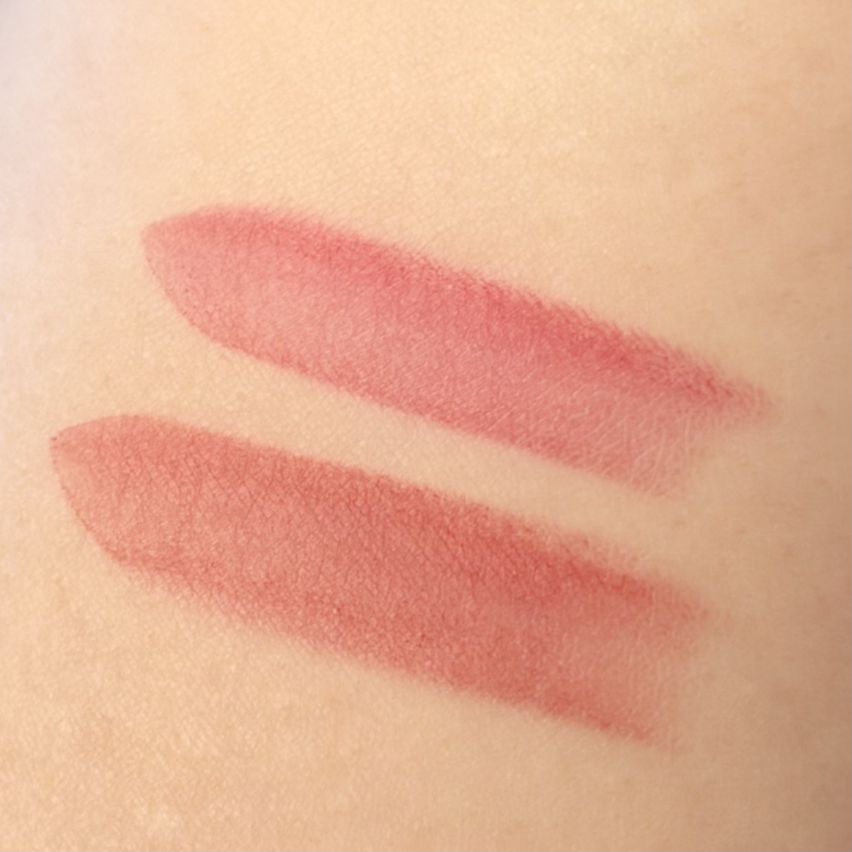 パウダーブラー リップスティック/INGA/口紅を使ったクチコミ（3枚目）