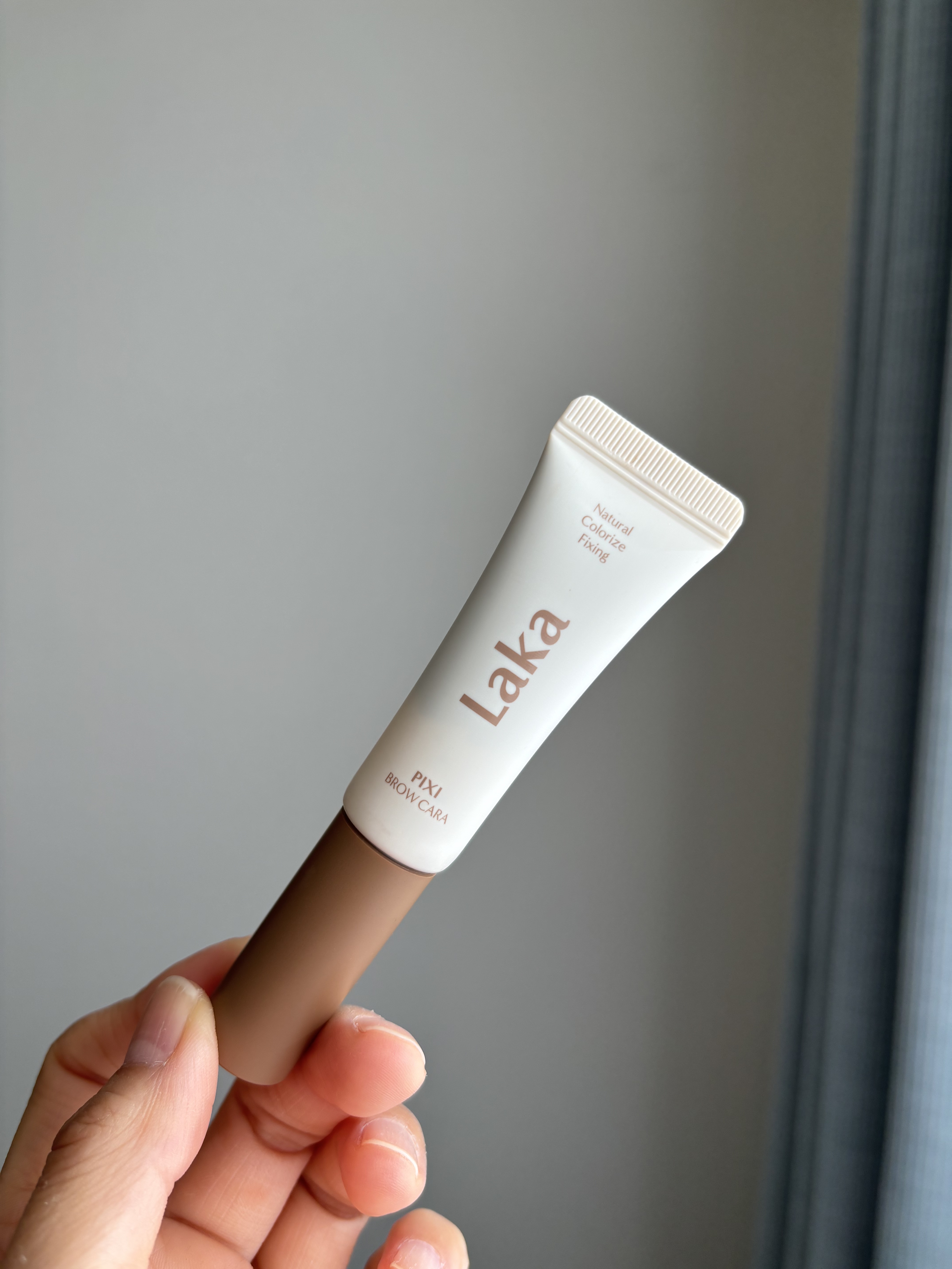 ラカ ピクシーブロウカラ/Laka/眉マスカラを使ったクチコミ（1枚目）