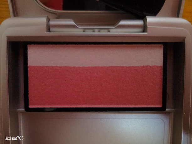 ドラマティックチークカラー (パウダー)/マキアージュ/パウダーチークを使ったクチコミ（2枚目）