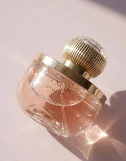 Flora Notis JILL STUART フローラノーティス ジルスチュアート アイコニックブルーム オードパルファンのクチコミ「Flora Notis JILL STUART
フローラノーティス ジルスチュアート アイコニ.....」(2枚目)