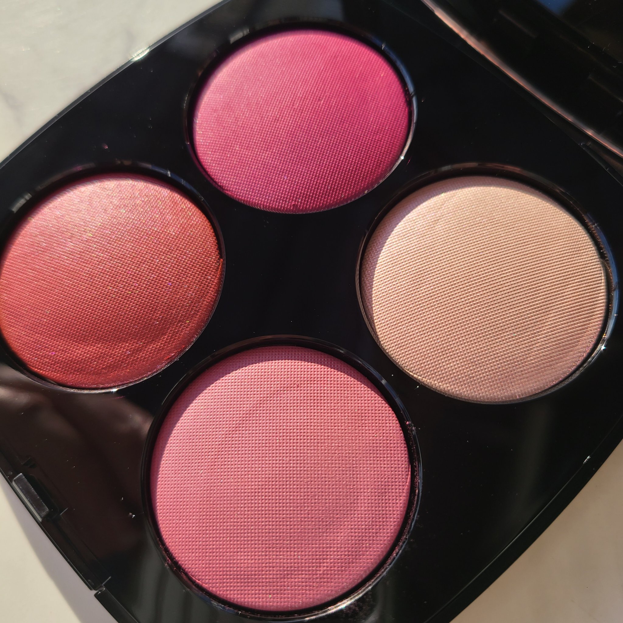 ルージュ ヌワール コンフィダンス/CHANEL/アイシャドウパレットを使ったクチコミ（2枚目）