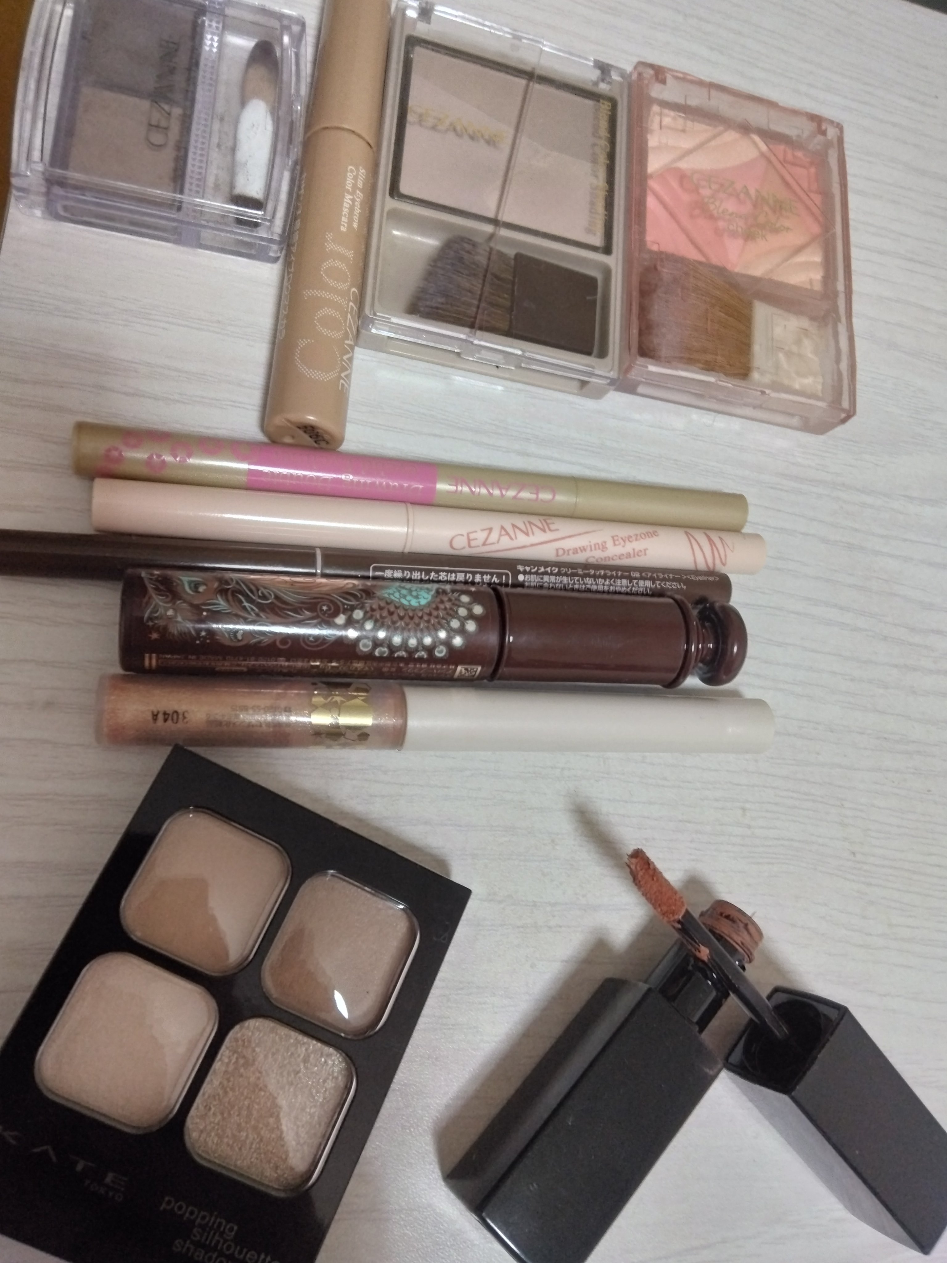 ブレンドカラーシェーディング/CEZANNE/シェーディングを使ったクチコミ（1枚目）