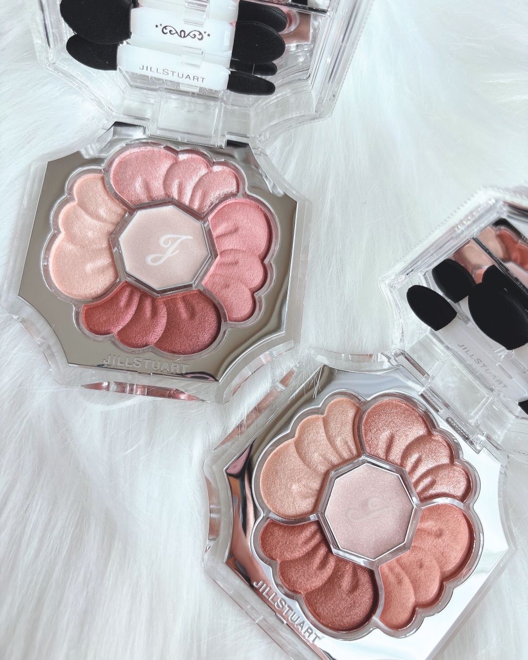 ジルスチュアート　ドレスドブルーム アイズ/JILL STUART/アイシャドウパレットを使ったクチコミ（2枚目）