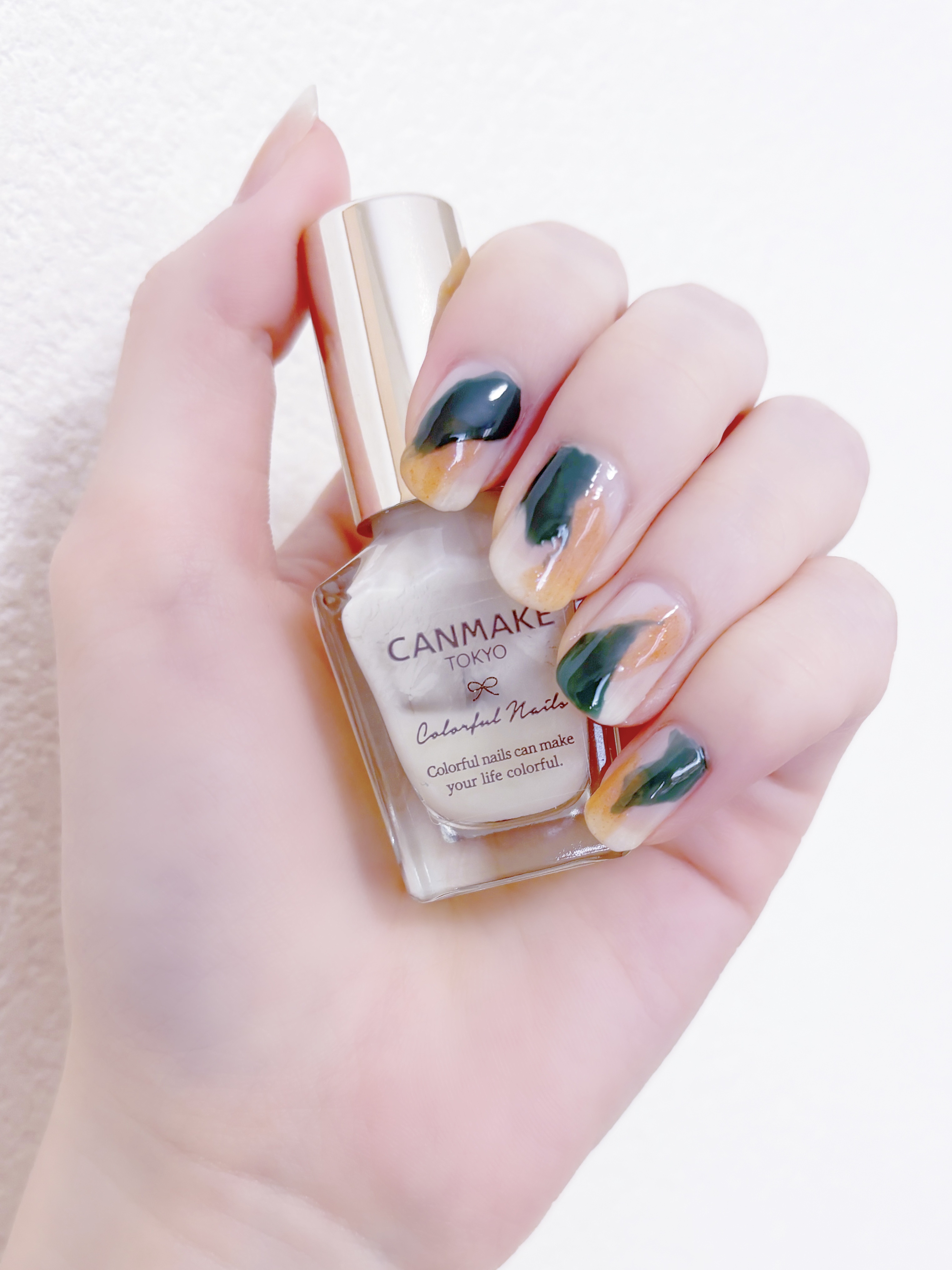 カラフルネイルズ/キャンメイク/マニキュアを使ったクチコミ（3枚目）