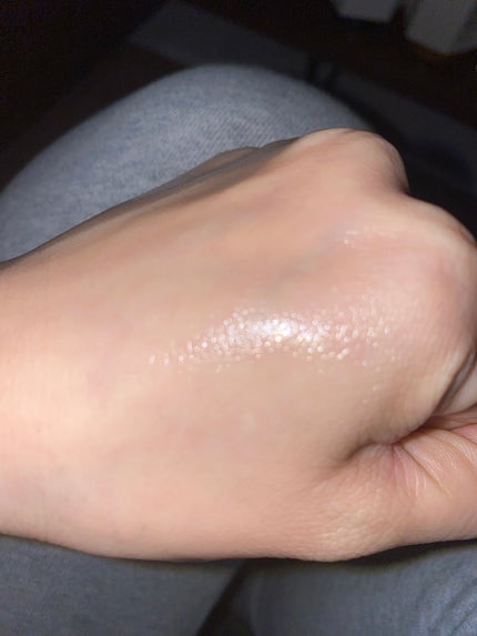 fem tone デリケートケア ボタニカルオイル のクチコミ「
肌馴染みが良くてなめらかな伸びの良いテクスチャーで使い心地が良いし、べたつきがなくスッと肌に.....」(3枚目)