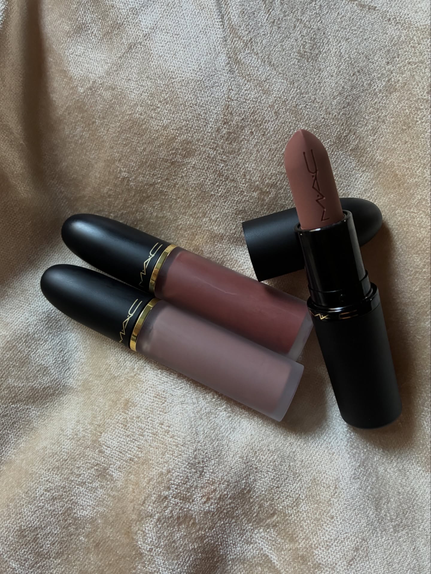 パウダー キス リップ + チーク ムース/M・A・C/口紅を使ったクチコミ（1枚目）